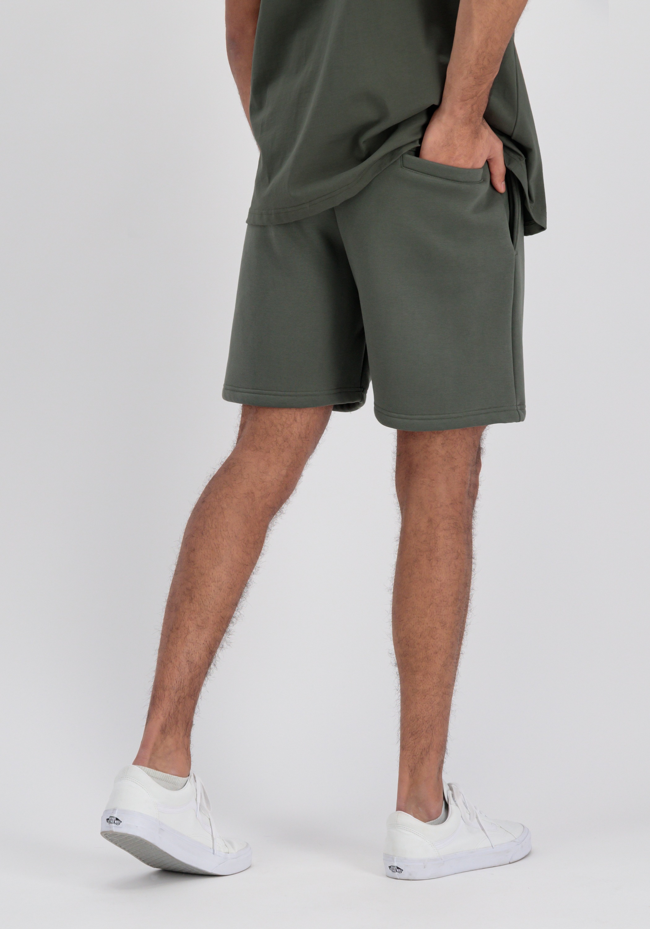 Thumbnail - Alpha Industries Sweatshorts "Patch Short LF"