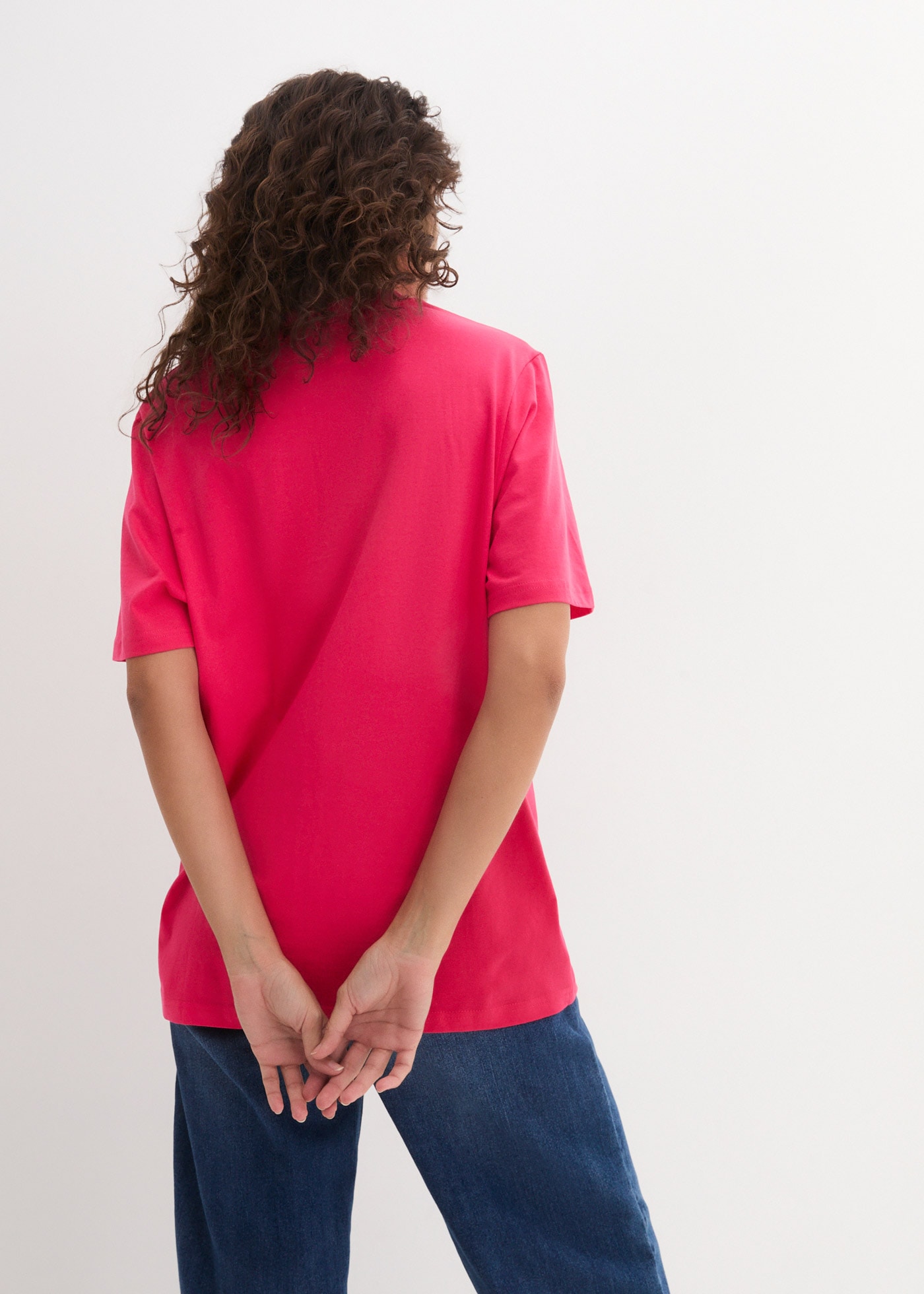 bonprix Longshirt »Weites Long-Shirt mit V-Ausschnitt, Kurzarm (5er Pack)« Packung, 5 tlg. lockere Passform, Kurzarm, mit V-Ausschnitt, unifarben