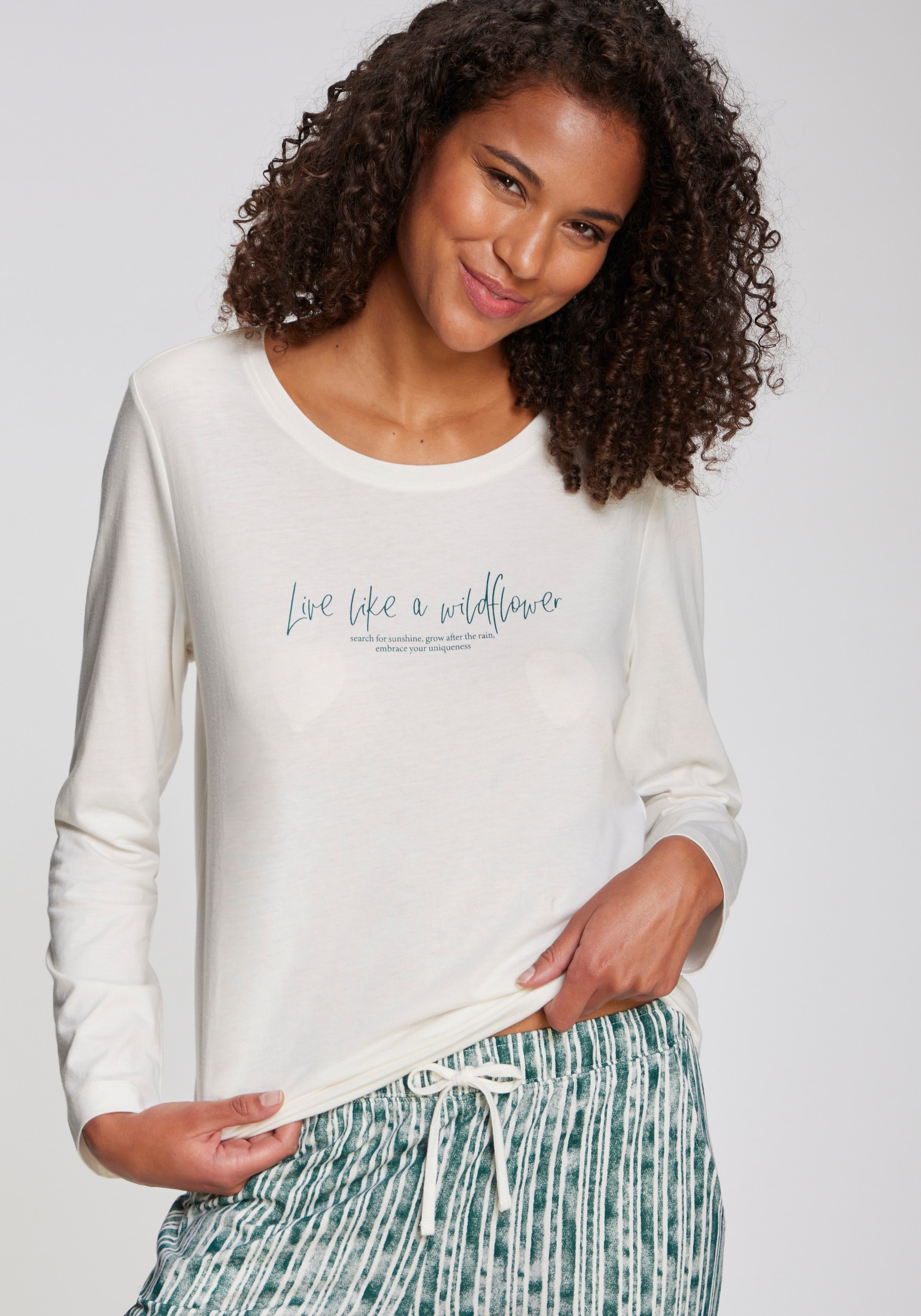 Vivance Dreams Pyjama, (2 tlg.), Mit schönem Muster