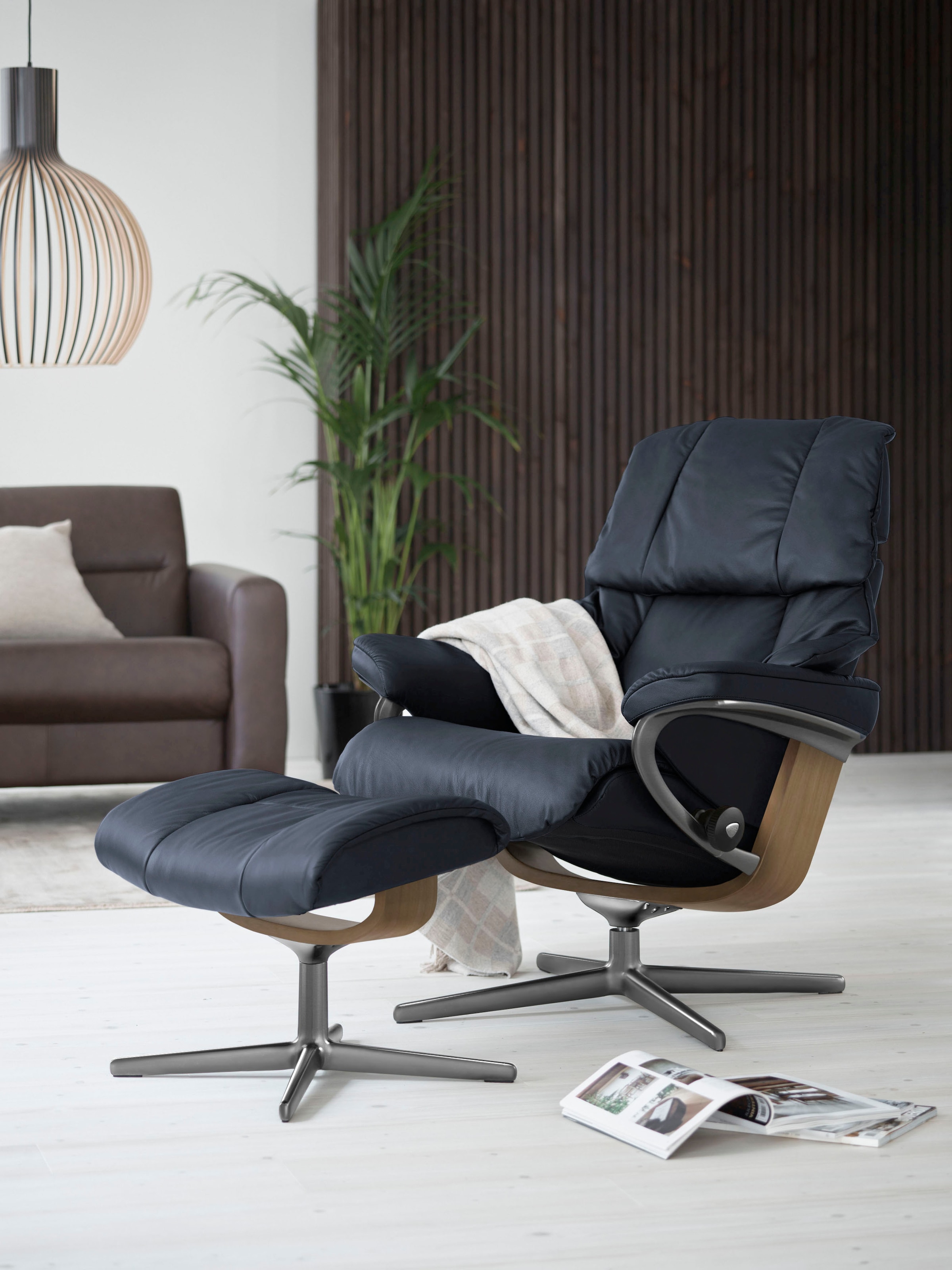 Stressless Relaxsessel "Reno", mit Cross Base, Größe S, M & L, Holzakzent E günstig online kaufen