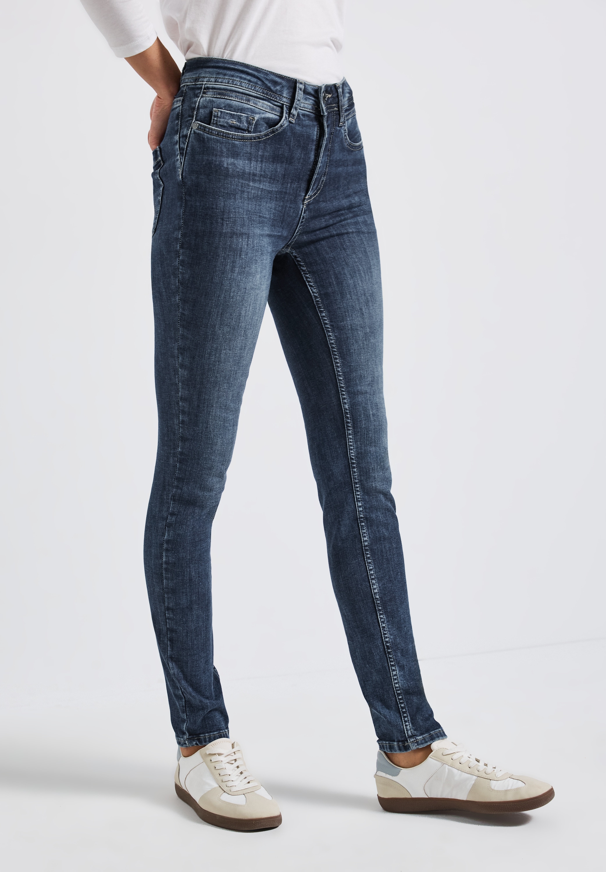 STREET ONE Slim-fit-Jeans, aus Baumwolle mit Stretchanteil