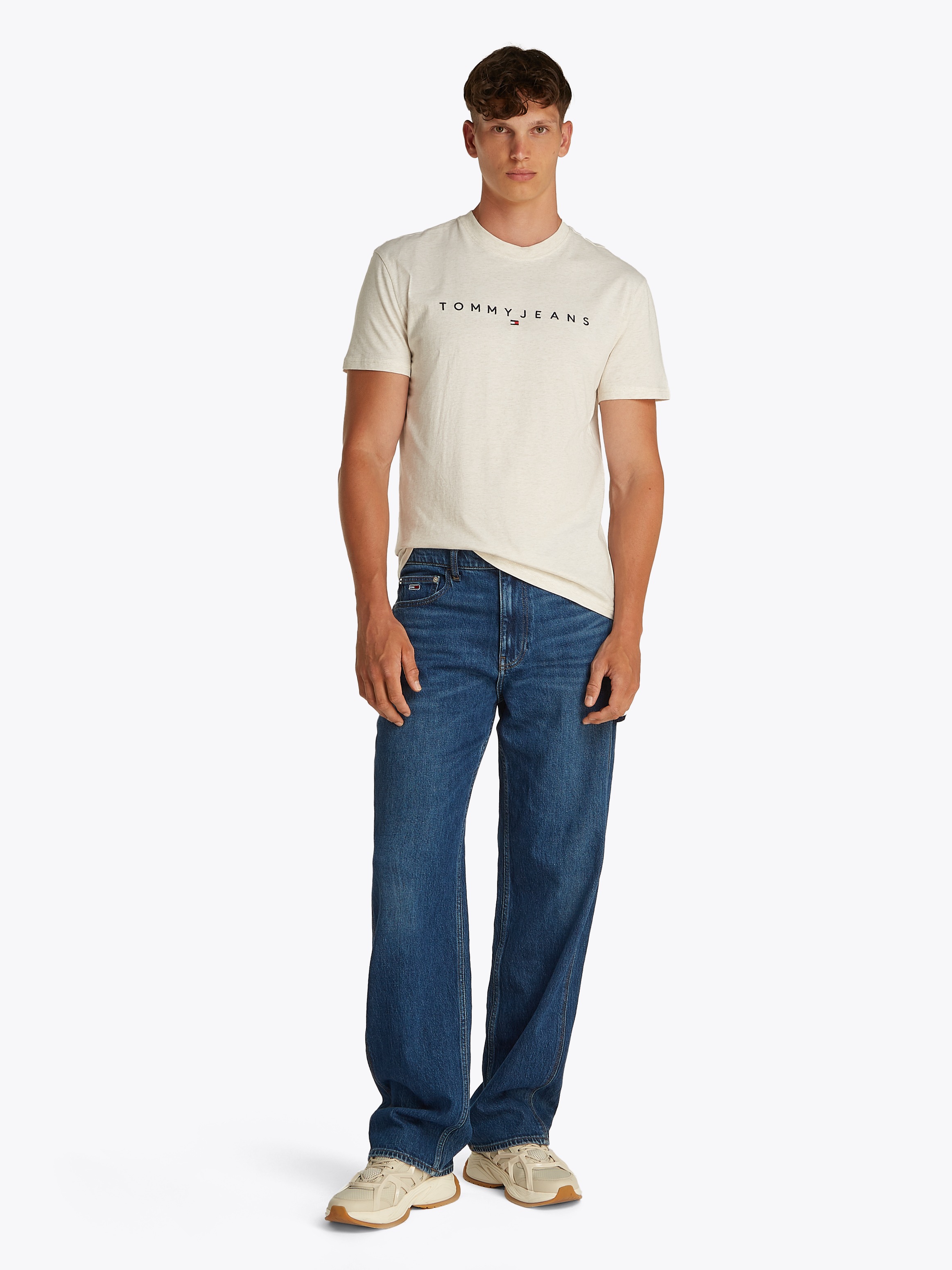 Tommy Jeans Plus Rundhalsshirt »TJM REG LINEAR LOGO TEE EXT«, in Große Größen, Logodruck und Stickerei