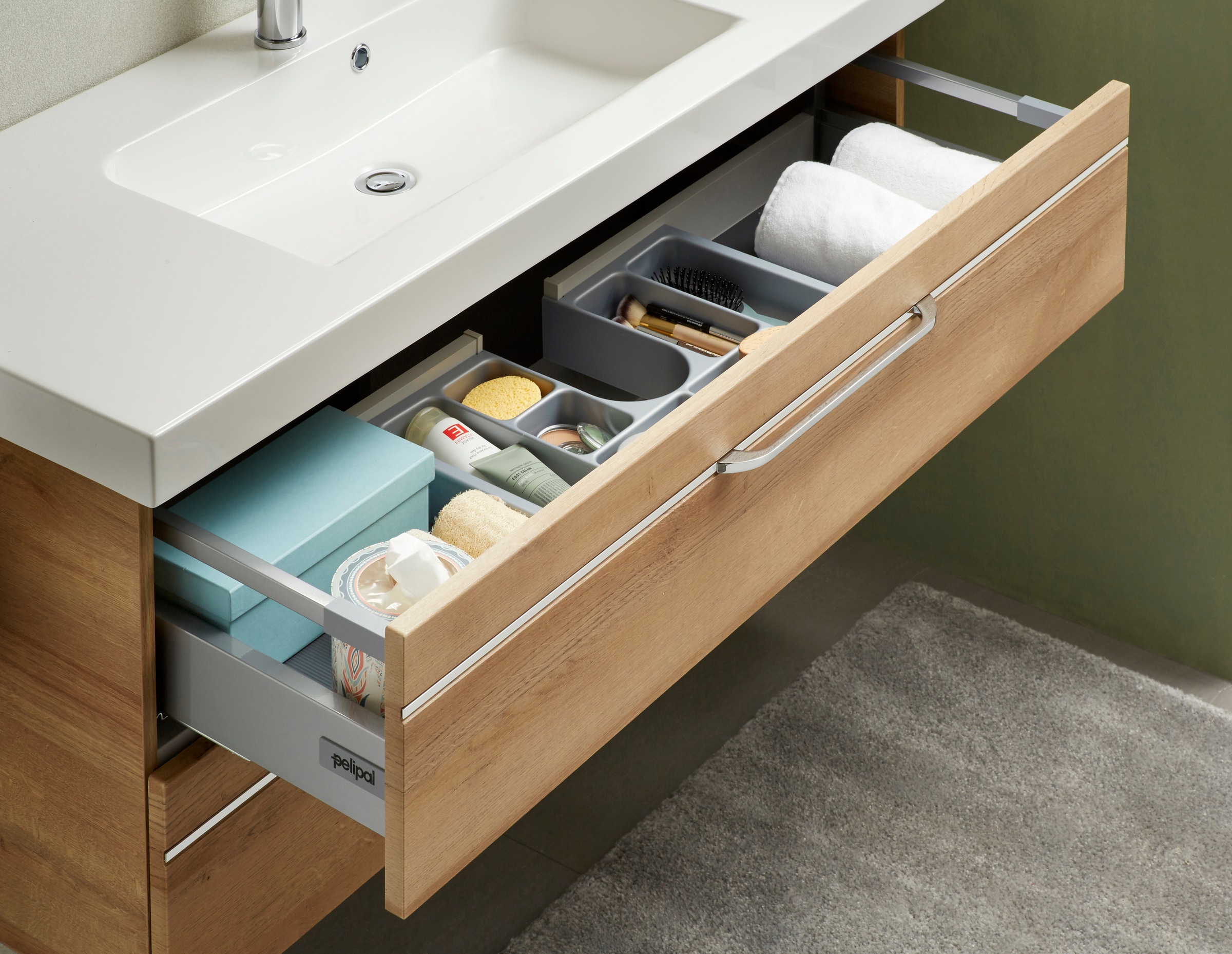 Saphir Badmöbel-Set »Balto Sprint 2-teilig, Mineralmarmor-Waschtisch mit LED-Spiegelschrank«, (2 St.), Badezimmer Set inkl. Türdämpfer, 3 Türen, 2 Schubladen