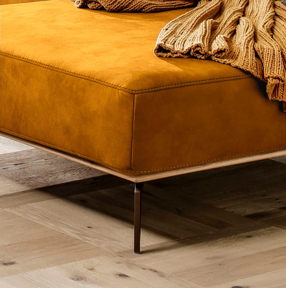 W.SCHILLIG Ecksofa »run, Designsofa mit tollem Sitzkomfort, bequem, L-Form«, mit Holzsockel, Füße in Bronze pulverbeschichtet, Breite 279 cm