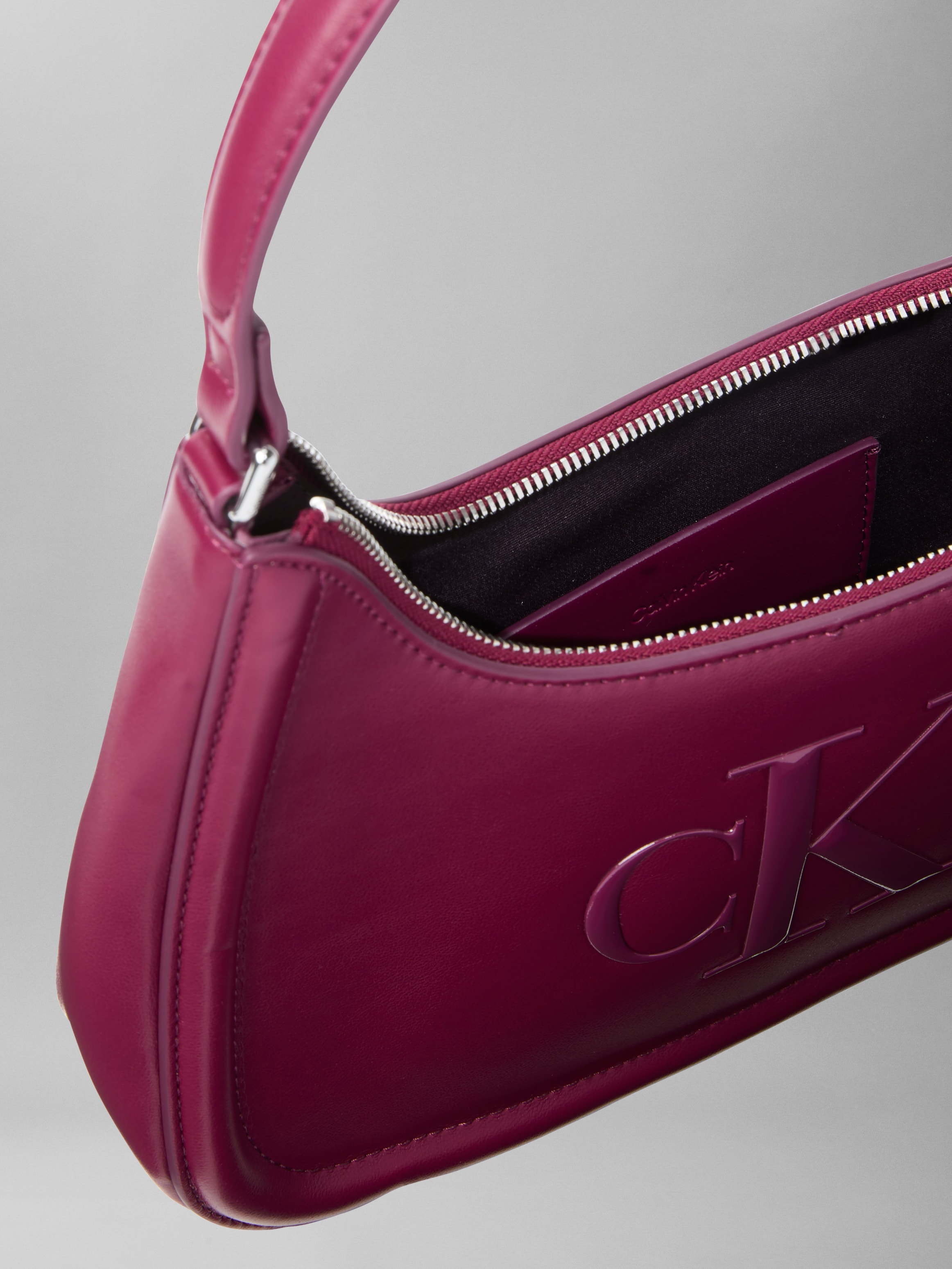 Calvin Klein Schultertasche »RAISED CK SMALL SHOULDER BAG« Henkeltasche, Damen-Handtasche, Umhängetasche mit CK-Logo