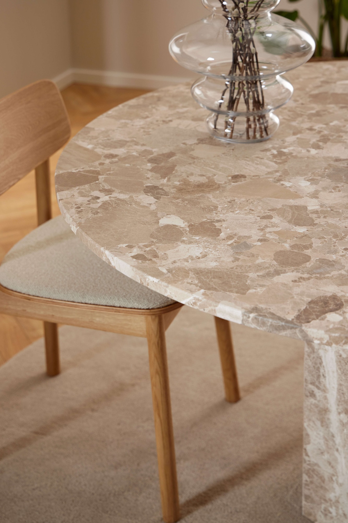 ACTONA GROUP Esstisch »Naxos«, Rund Esstisch, matt Latte lackiert Marmor, Ø130x75 cm