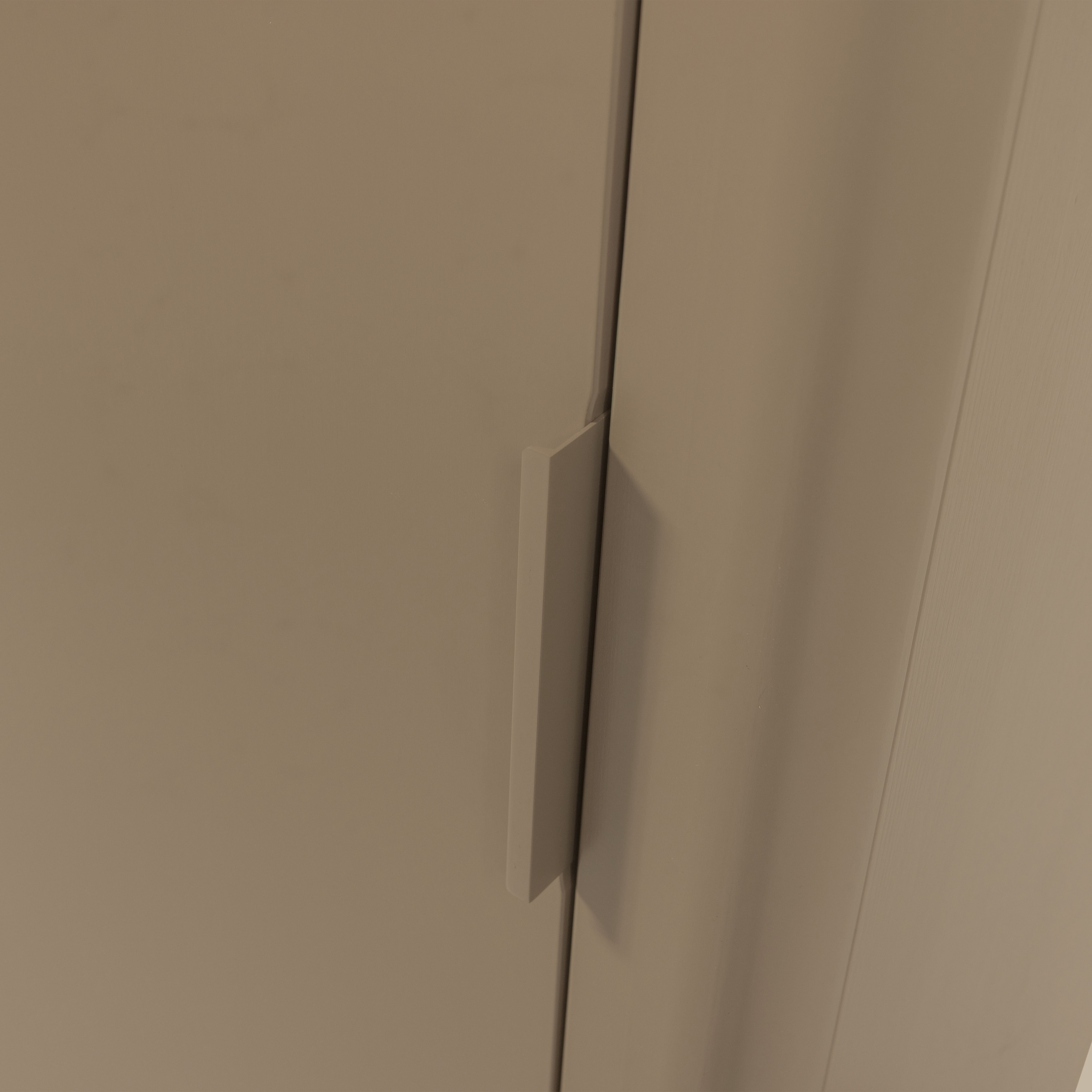 WOOOD Mehrzweckschrank »Gunnar FSC® Mix Kiefernholz mit sichtbare Maserung 45x39x217 cm« Tragkraft 30 kg, abgerundete Ecken, Wandbefestigung empfohlen