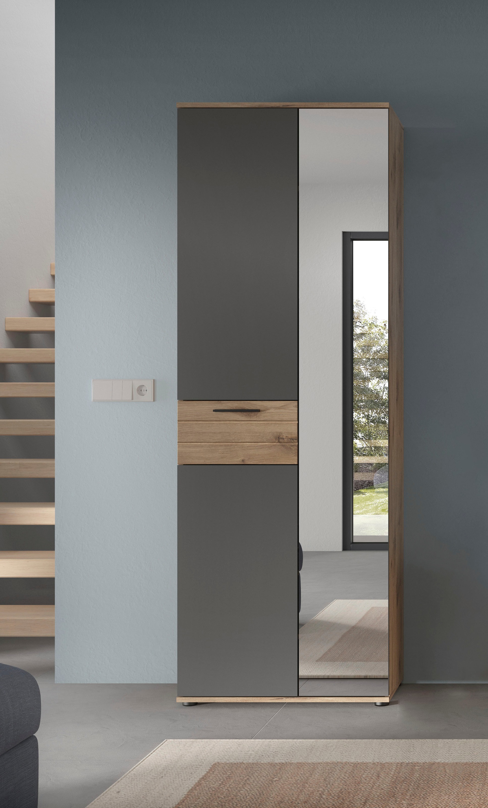 INOSIGN Garderobenschrank »Riga, Höhe 200 cm, 2 Türen, 4 Einlegeböden, 1 Kleiderstange«, mit Softclose, Kleiderstange ausziehbar,universal einsetzbarer Schrank
