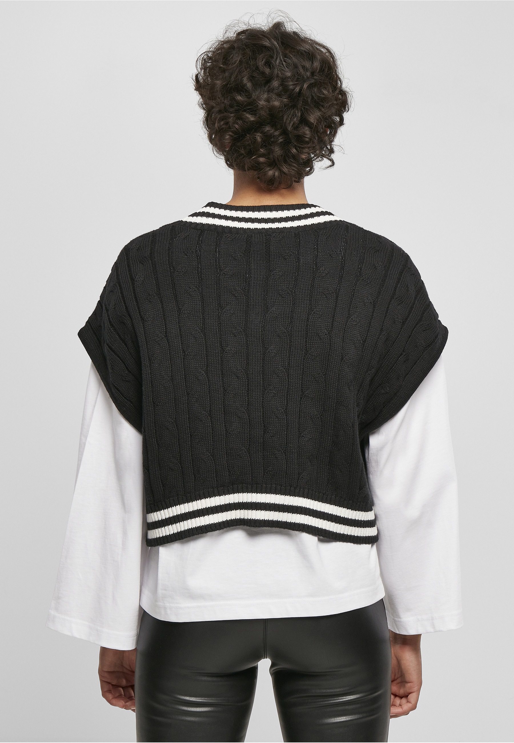 URBAN CLASSICS Sweatshirt »Urban Classics Damen Ladies Cropped Knit College Slipover«, 1 Stk.
