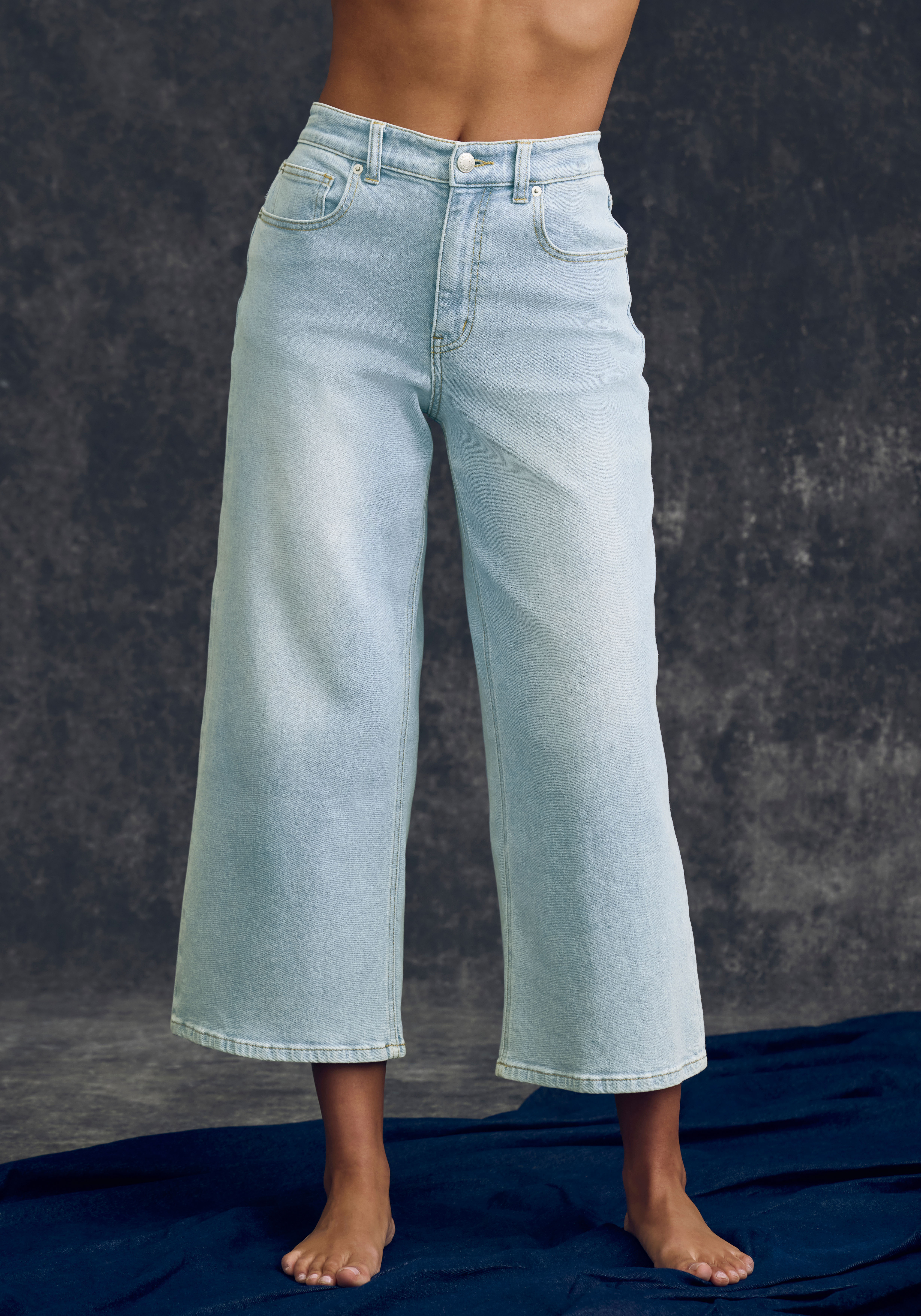 LASCANA 7/8-Jeans "in modischer Culotte-Form" aus Baumwoll-Denim, Straight-Leg, Sommerhose