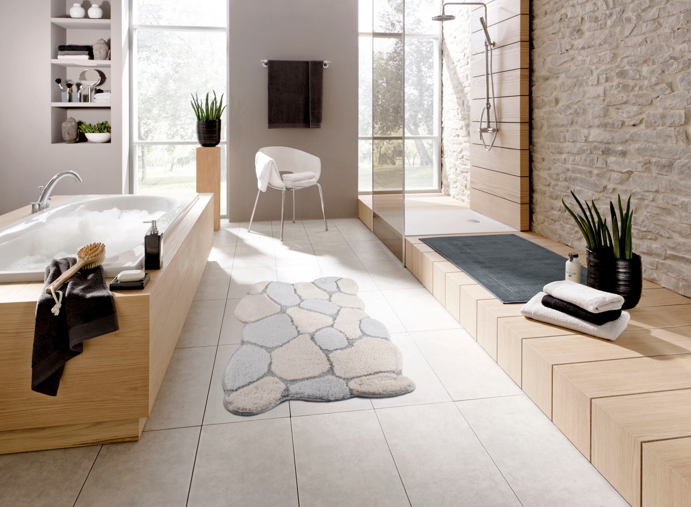Kleine Wolke Badematte »Brick« Höhe 22 mm rutschhemmend beschichtet fußbodenheizungsgeeignet Zweifarbiger Stein-Look in Creme & Grau mit geschwungenen Formen
