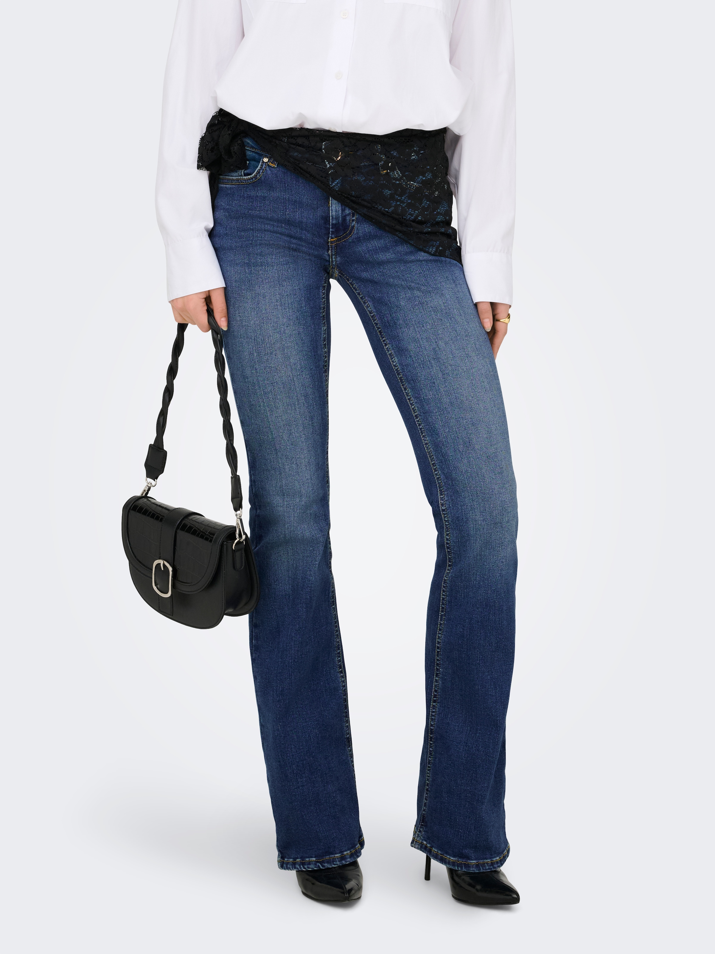 ONLY Bootcut-Jeans "ONLBLUSH – Bootcut-Jeans mit niedriger Leibhöhe und Stretch" Baumwollmischung, bootcut fit