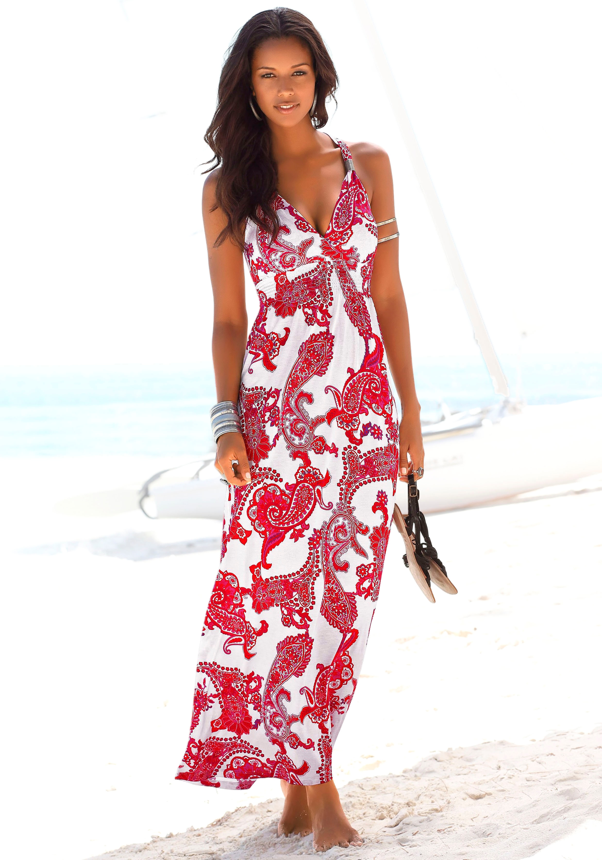 LASCANA Maxikleid "mit verstellbarem Ausschnitt und gesmokter Taille, Jerseykleid" Ohne Taschen Sommerkleid, Strandkleid, Viskosekleid, Boho-Kleid mit Paisleymuster