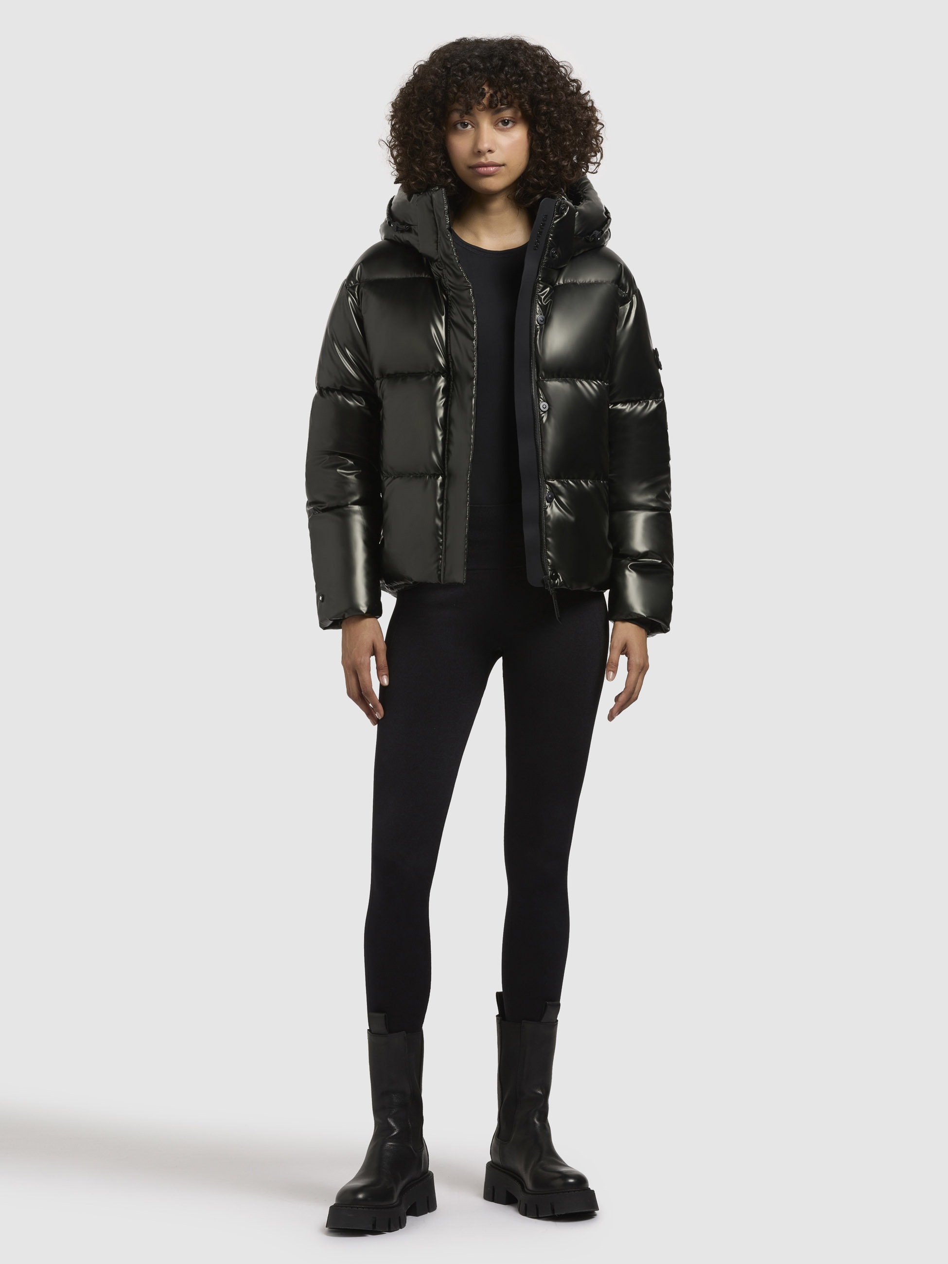 khujo Steppjacke »DEVINA SHINY«, mit Kapuze