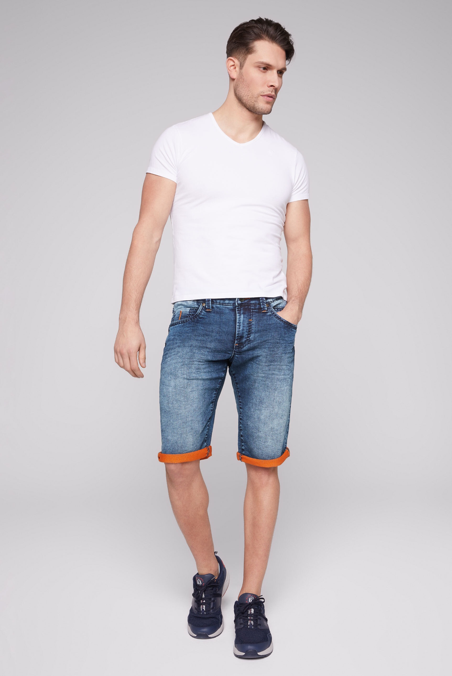 CAMP DAVID Jeansshorts, mit Turn-Up Saum