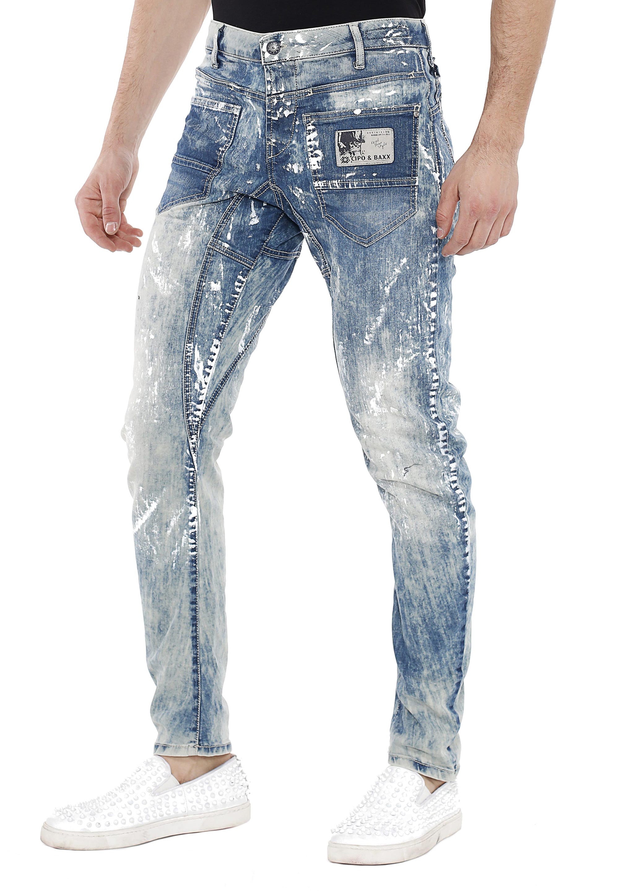 Bequeme Jeans, mit coolen Farbspots