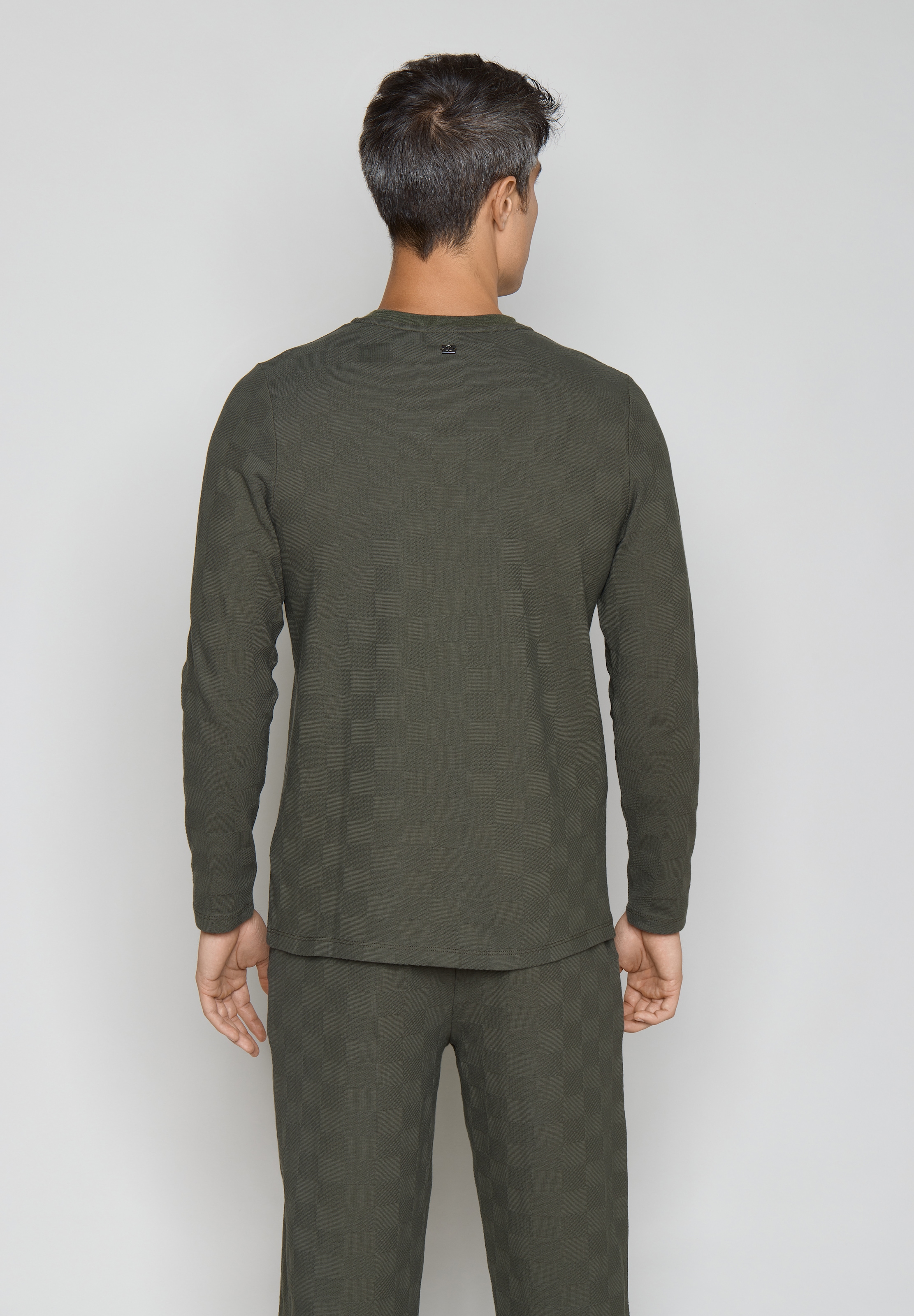 JOOP! Langarmshirt bequeme Passform, mit Langarm, für Zuhause und unterwegs, aus Jersey