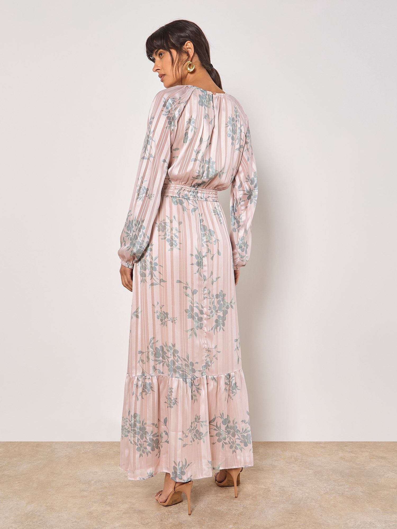 Apricot Maxikleid »Maxikleid« mit Plisseefalten