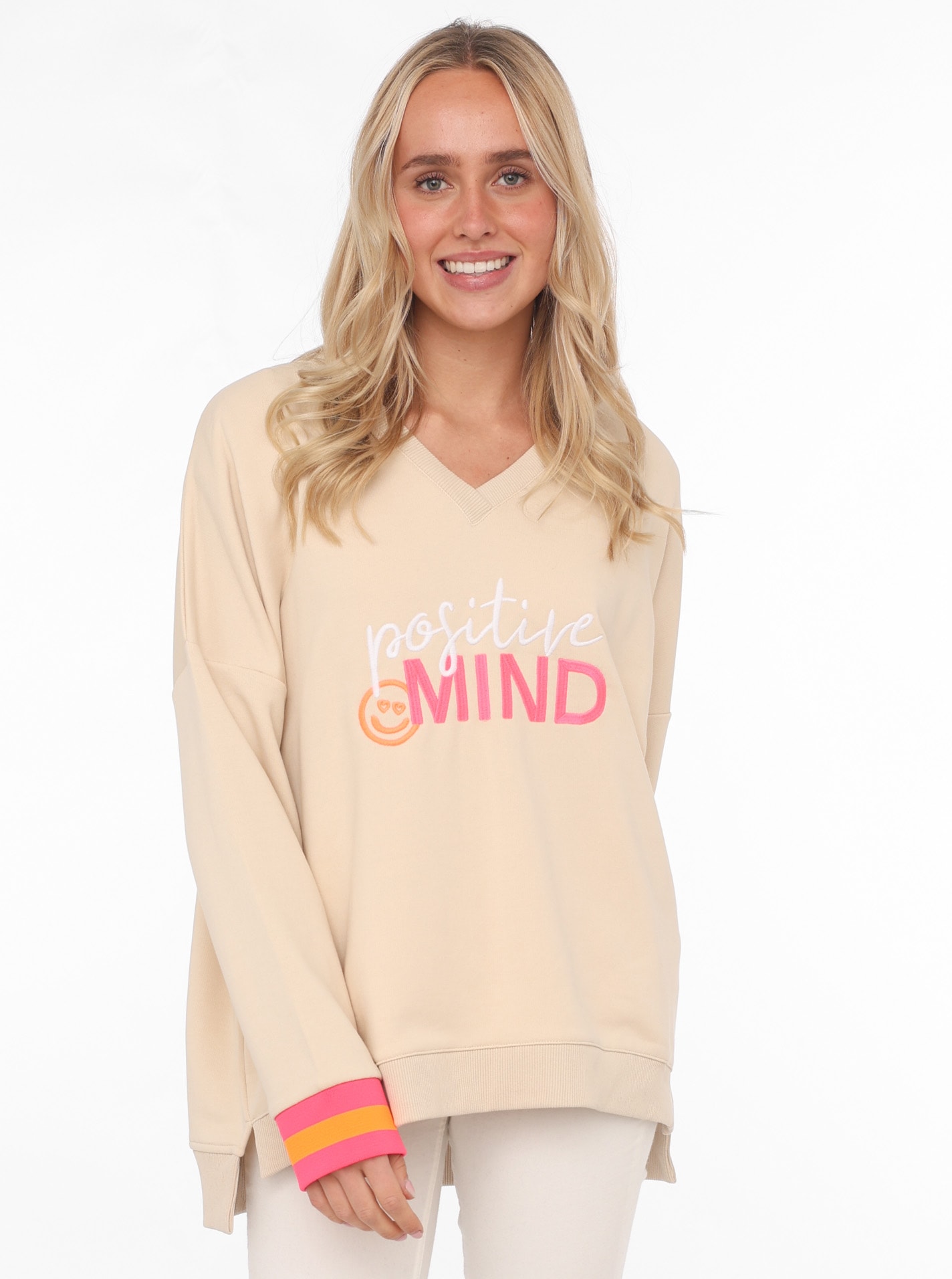 Sweatshirt, mit V-Ausschnitt, "Positive Mind"-Aufstick und neonfarbenen Bündchen