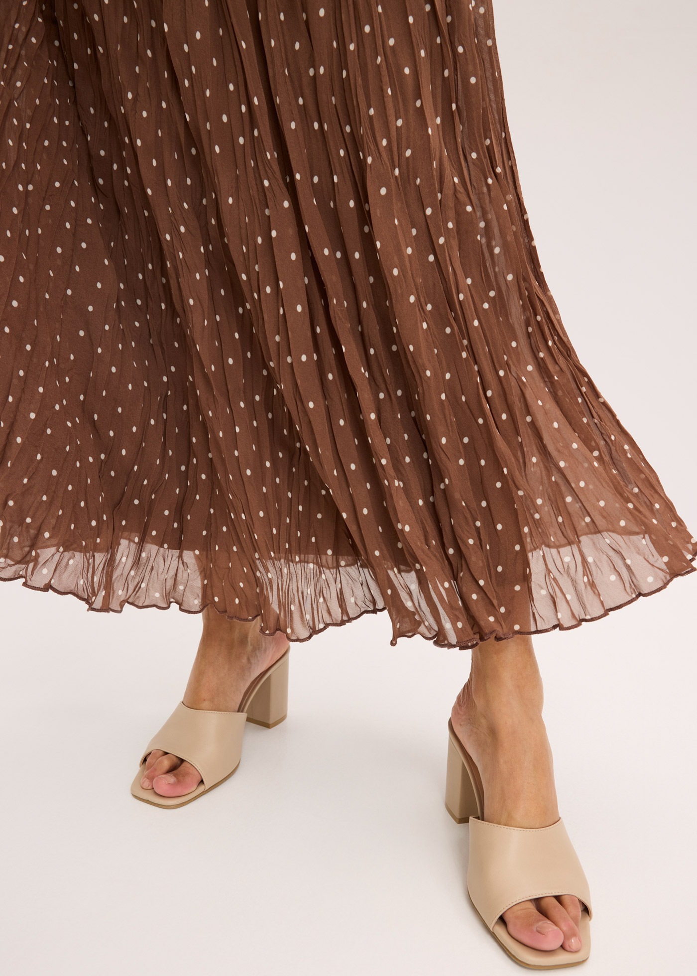 Plisseerock BONPRIX, Damen, Gr. 52, hellbraun, sandbeige gepunktet, Chiffon;Crash;Web, Obermaterial: 100% Polyester. Futter: 100% Polyester, Crashoptik, gepunktet, A-Linie knöchelfrei, Röcke, mit Elastikbund, in A-Linie, mit Crash-Optik 3