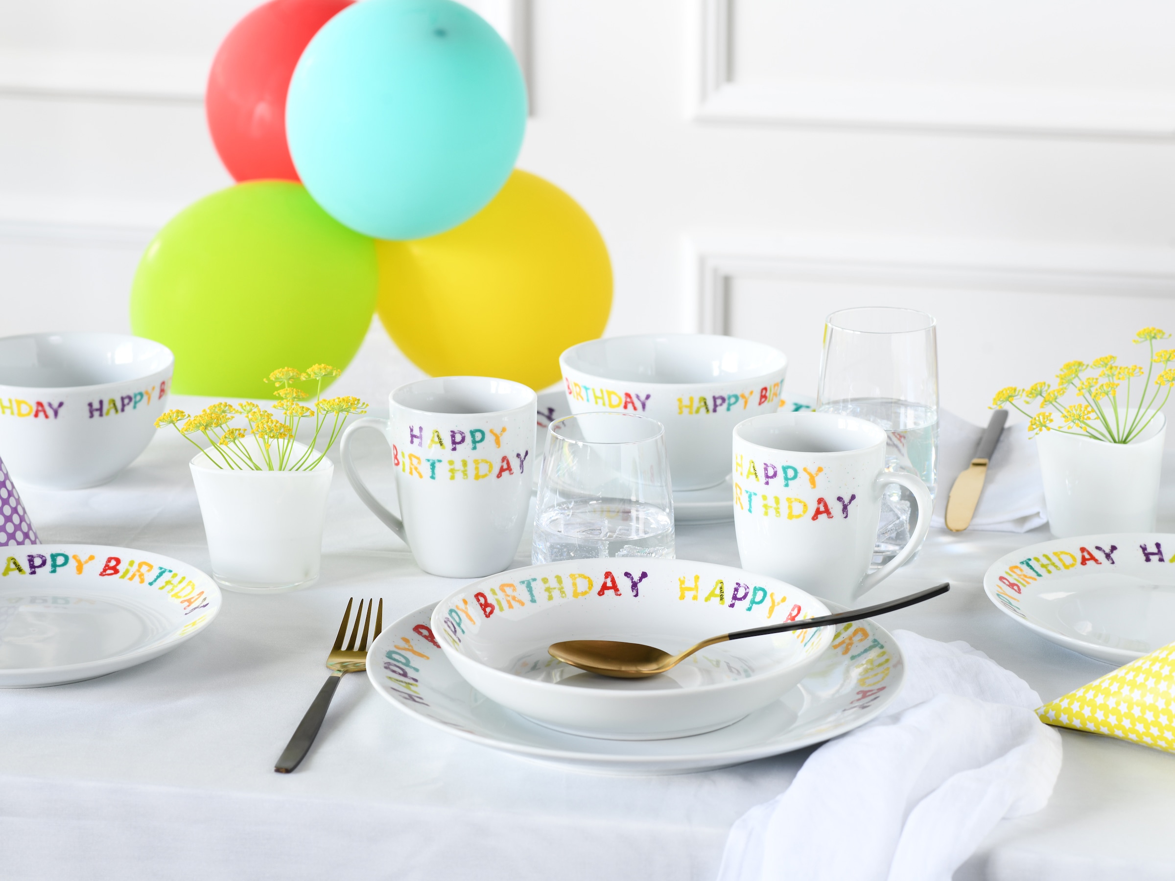 CreaTable Teller-Set »Happy Birthday, Tellerset 12-tlg.«, (Set, 12 tlg.), Fröhliches buntes Geschirr, Für alle Geburtstagsfeierlichkeiten
