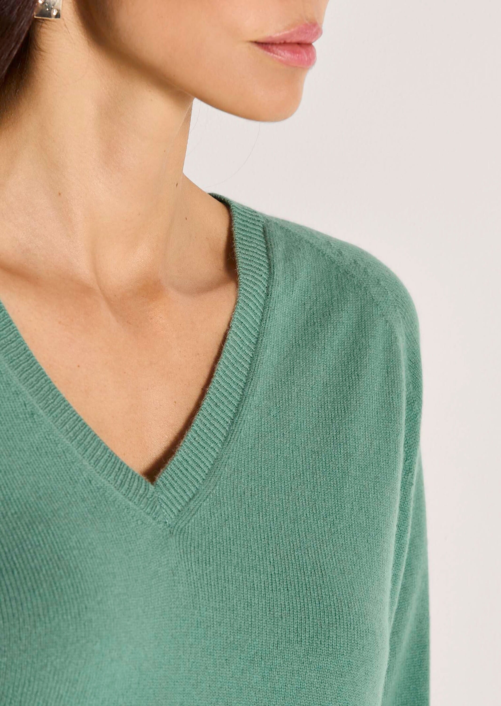 MADELEINE Longpullover »Kaschmirpullover Casual Strickpullover mit V-Ausschnitt« Reines Kaschmir
