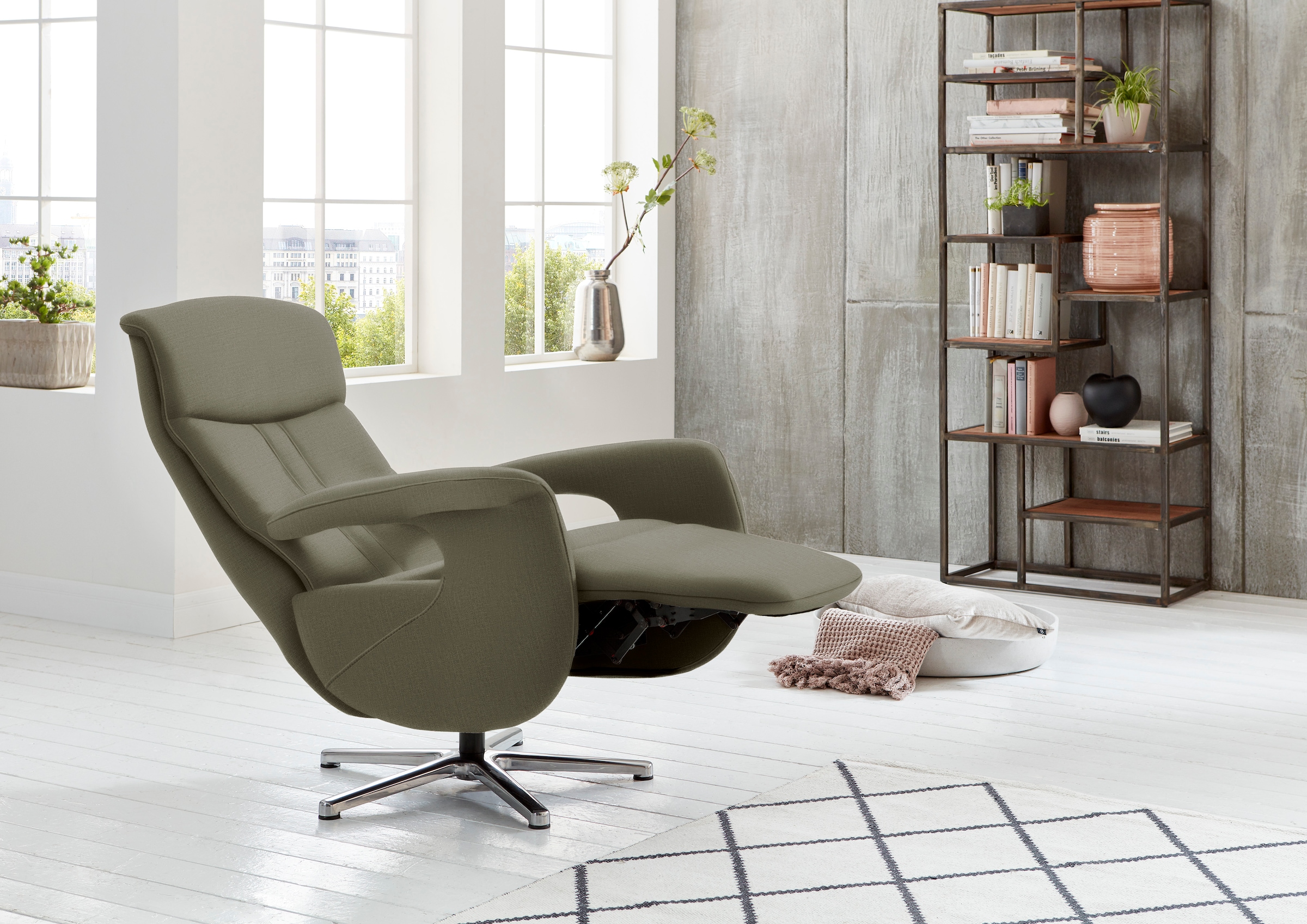 Die PlanBar Relaxsessel »MP-RS18073«, 360° drehbar, inkl. man. Kopfpolsterverstellung u. Relax-Funktion
