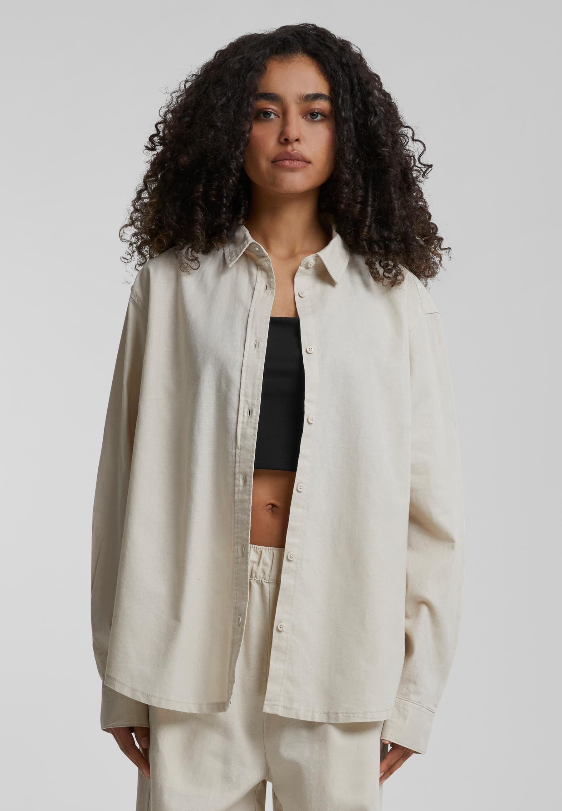 URBAN CLASSICS Langarmhemd »Urban Classics Damen Ladies Linen Mixed Oversized Shirt«