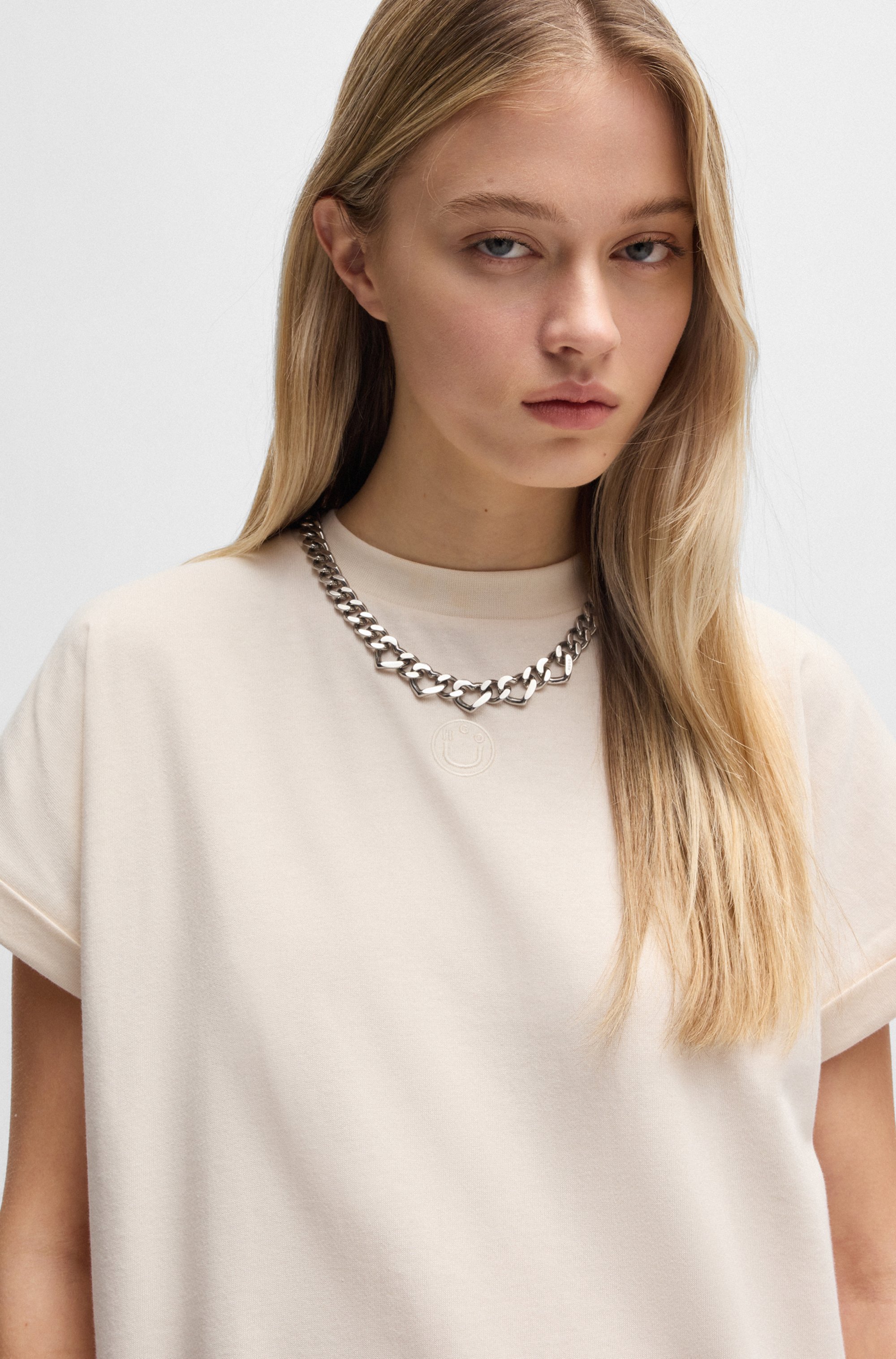 Thumbnail - HUGO Blue Jerseykleid "Nalle" Oversized mit Schlitz, mit Logostickerei, Jersey