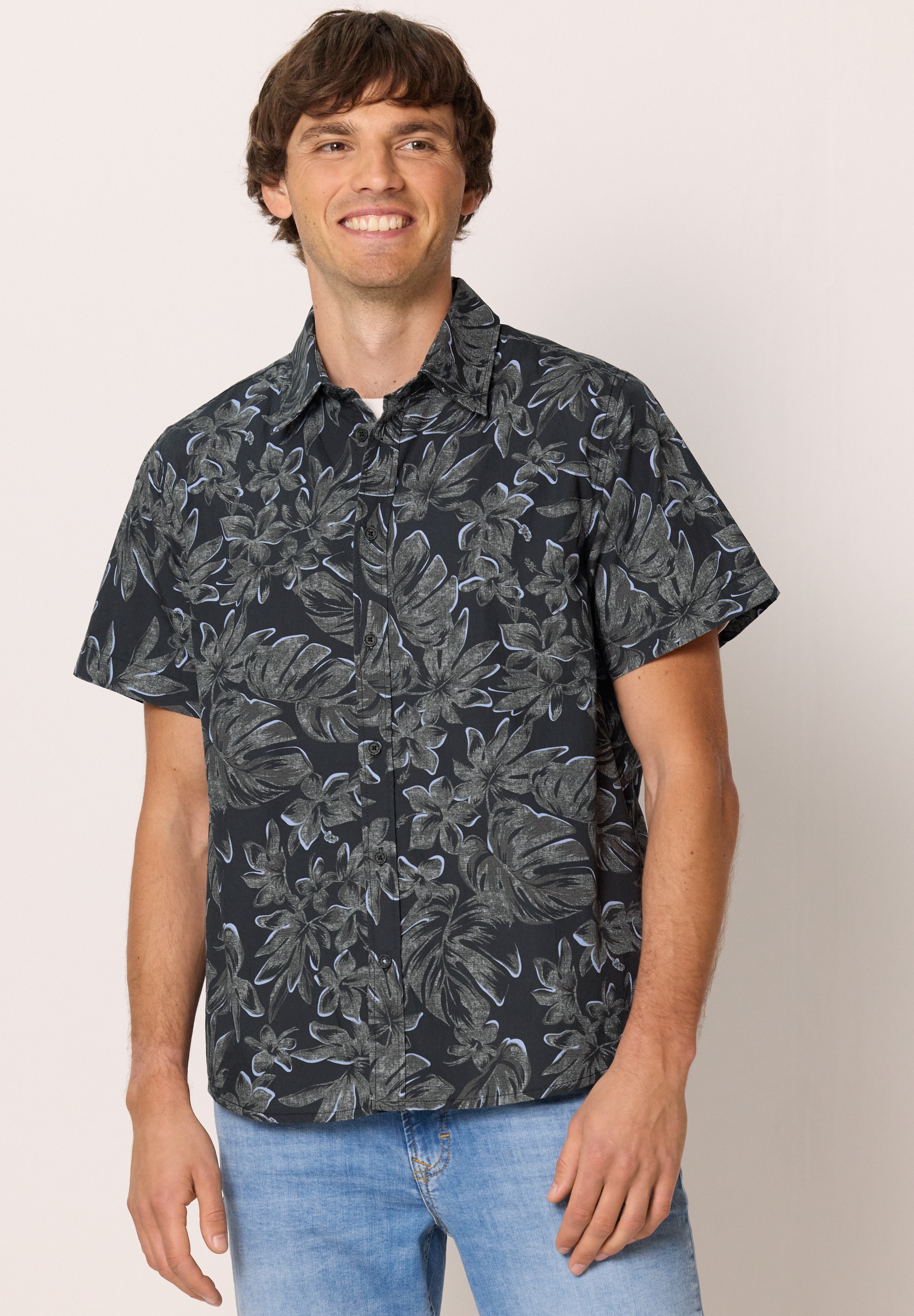 STREET ONE MEN mit Blumenmuster