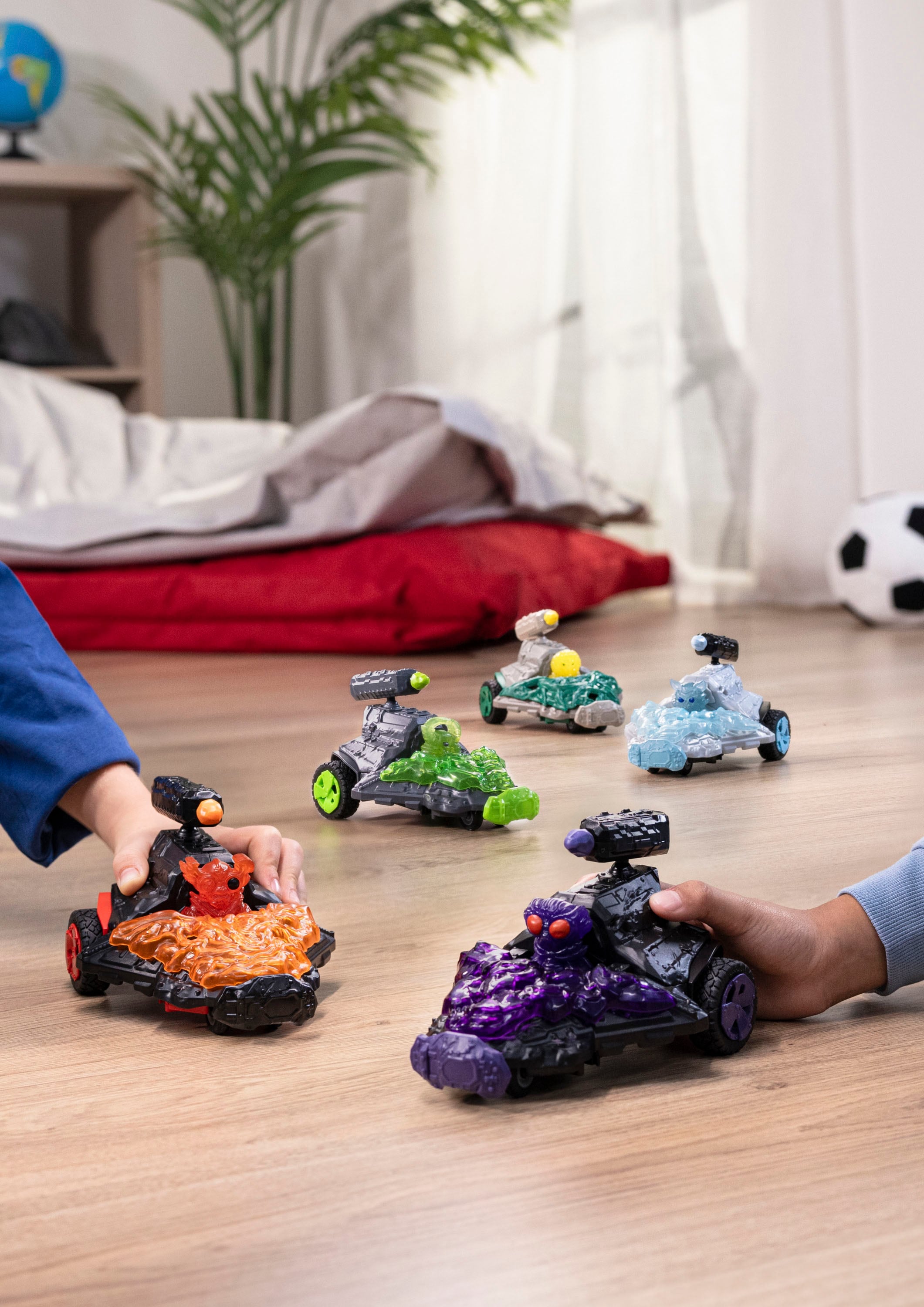 Schleich® Spielzeug-Auto »ELDRADOR® CREATURES, Schatten Düsenjet Fahrzeug (42667)«, mit Mini Cretaure; Made in Europe
