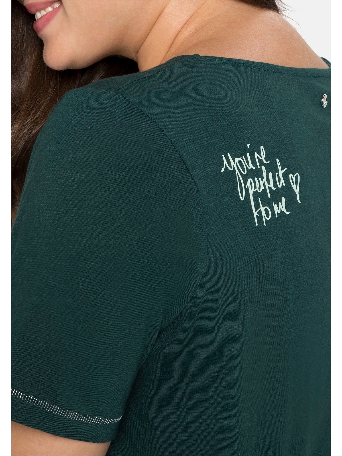 Sheego T-Shirt »Große Größen«, mit Print hinten auf der Schulter