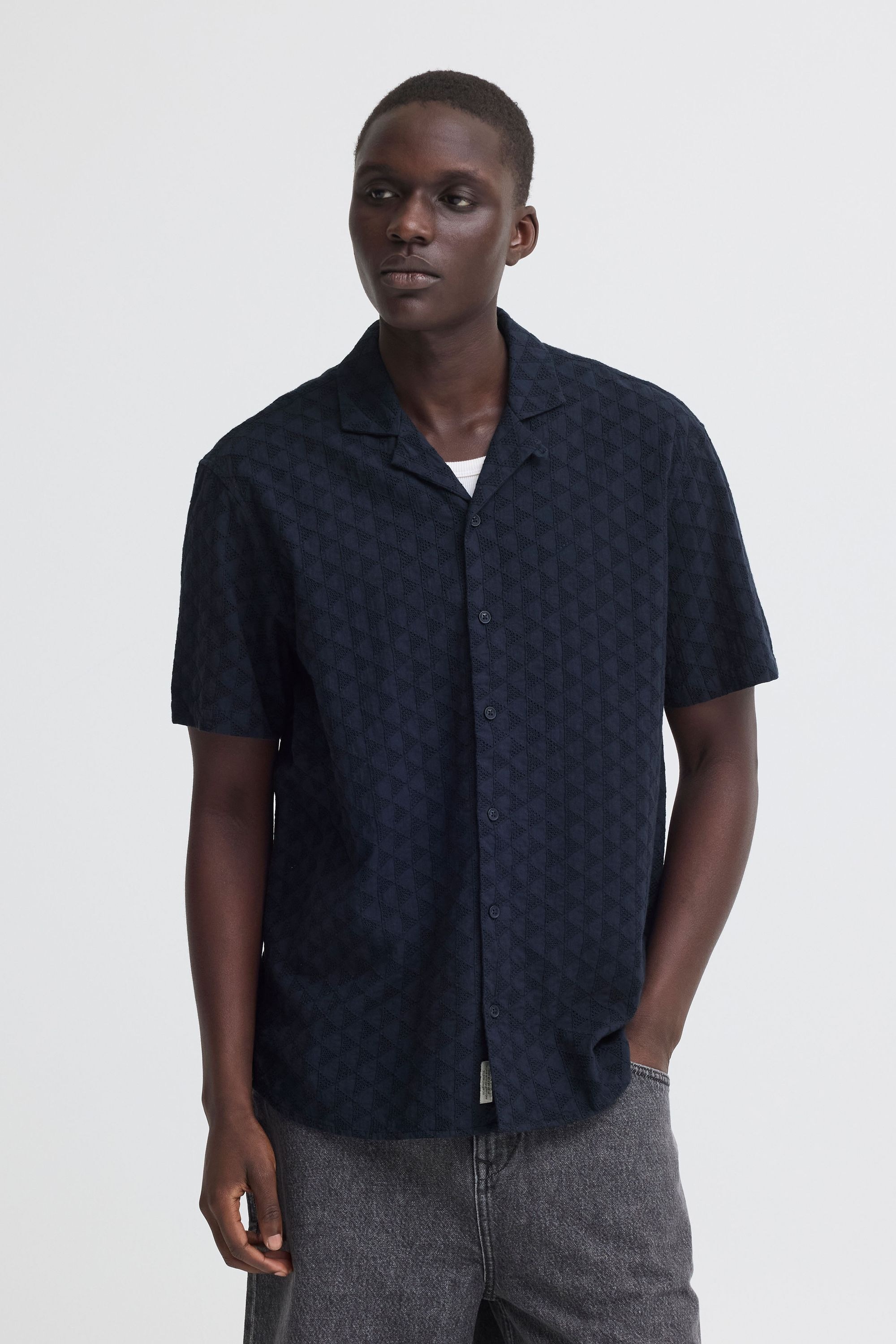 Blend Kurzarmhemd "BHAulia" Sommerliches Kurzarmhemd mit Lochstickerei günstig online kaufen