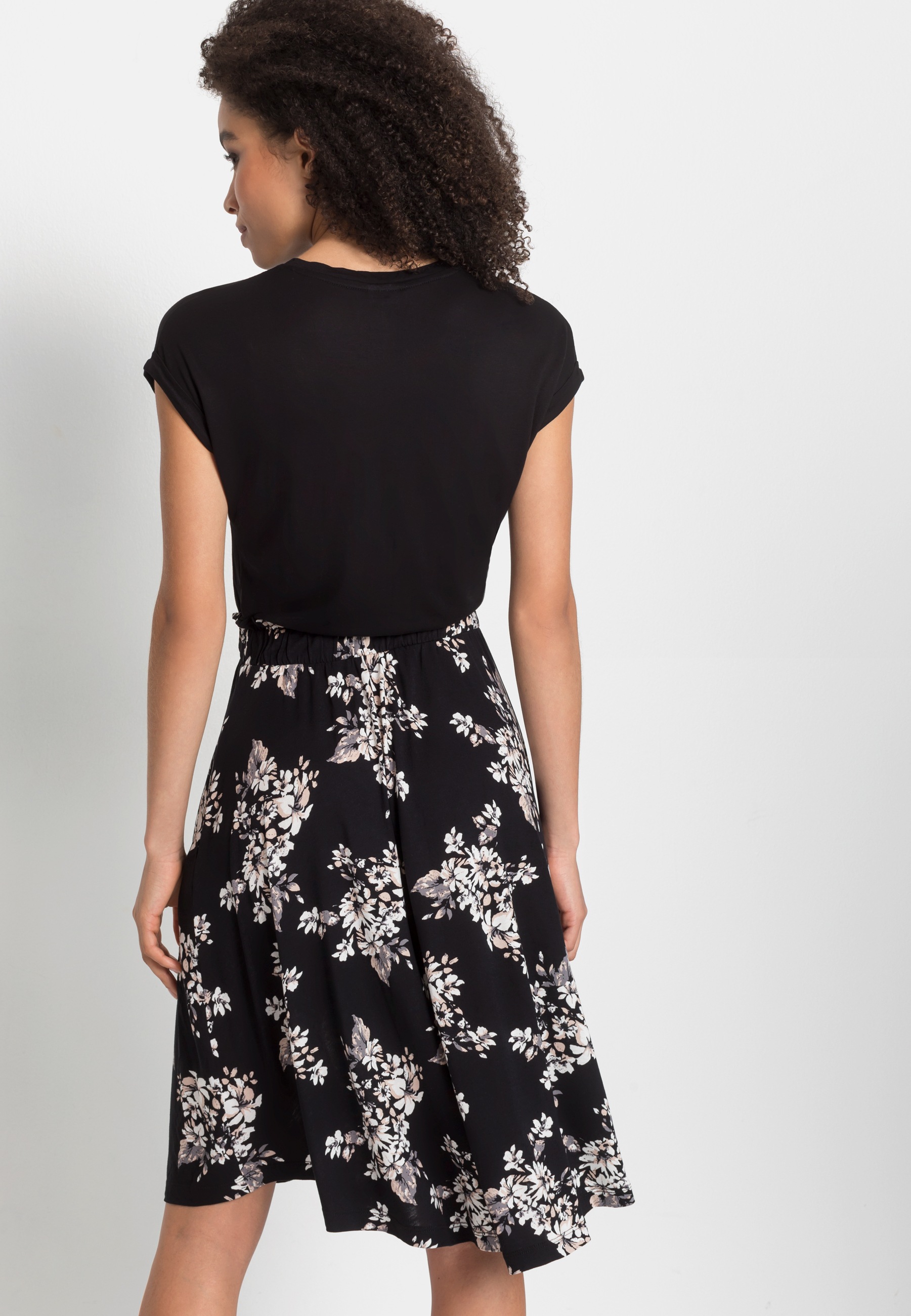 LASCANA Jerseykleid, mit Paperbag-Bund günstig online kaufen