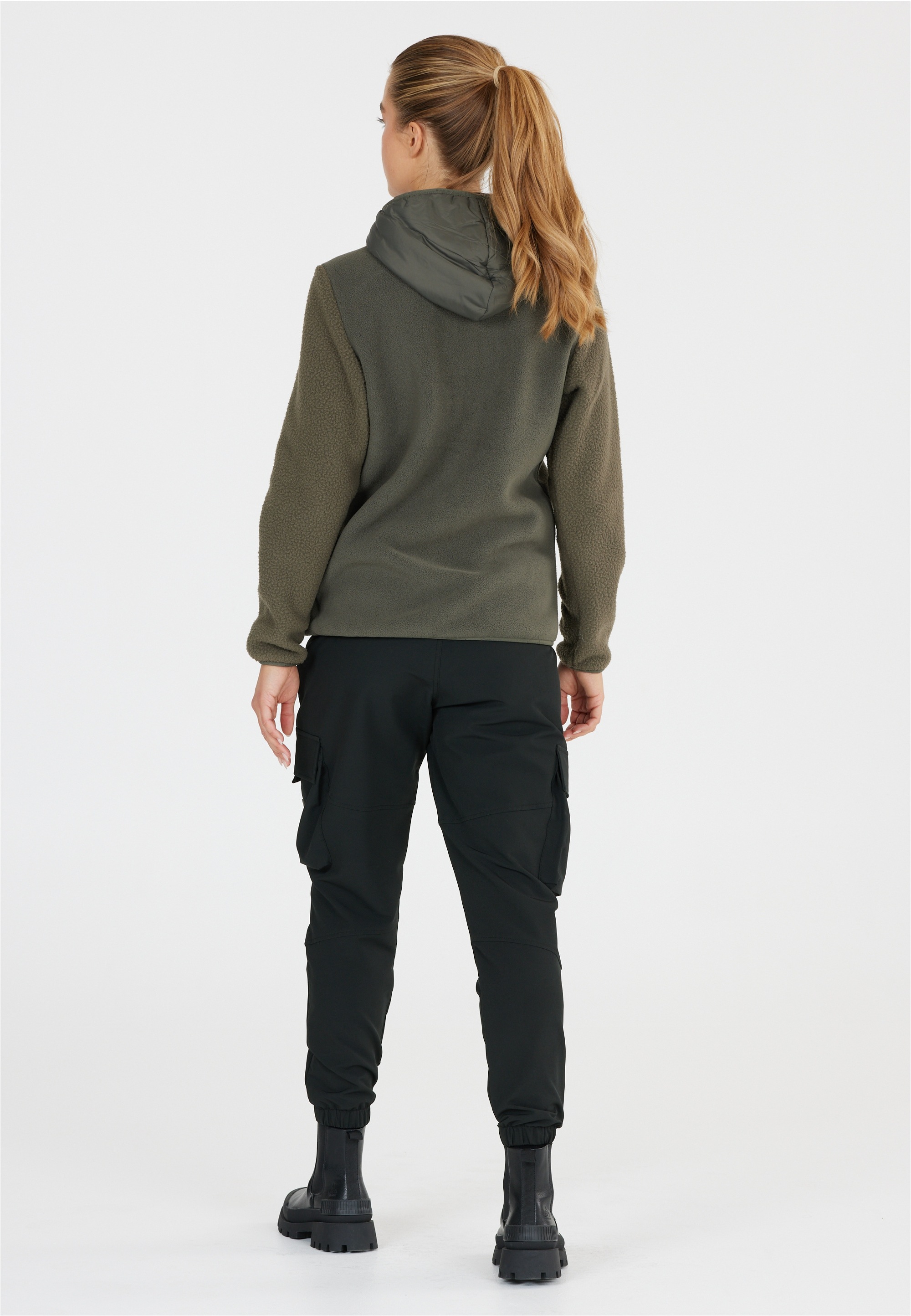 WHISTLER Cargohose »Tahoma«, in winddichter und wasserabweisender Anfertigung