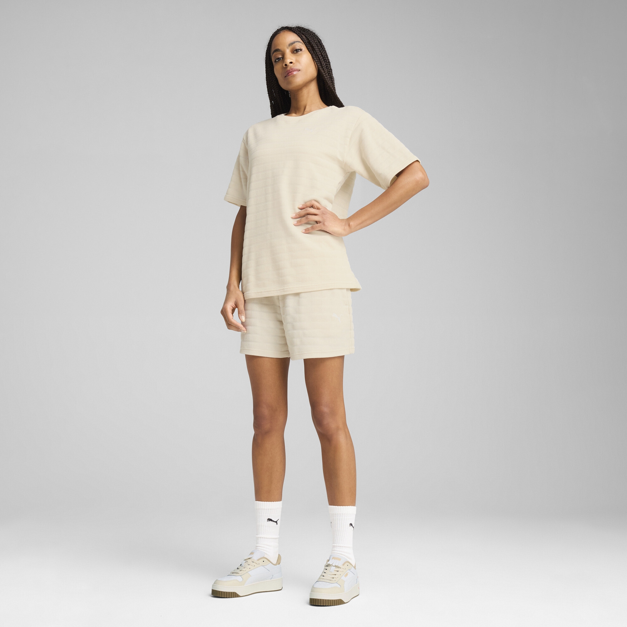PUMA Sporthose »ESS ELEVATED Strukturierte 5" Shorts mit hohem Bund Damen«