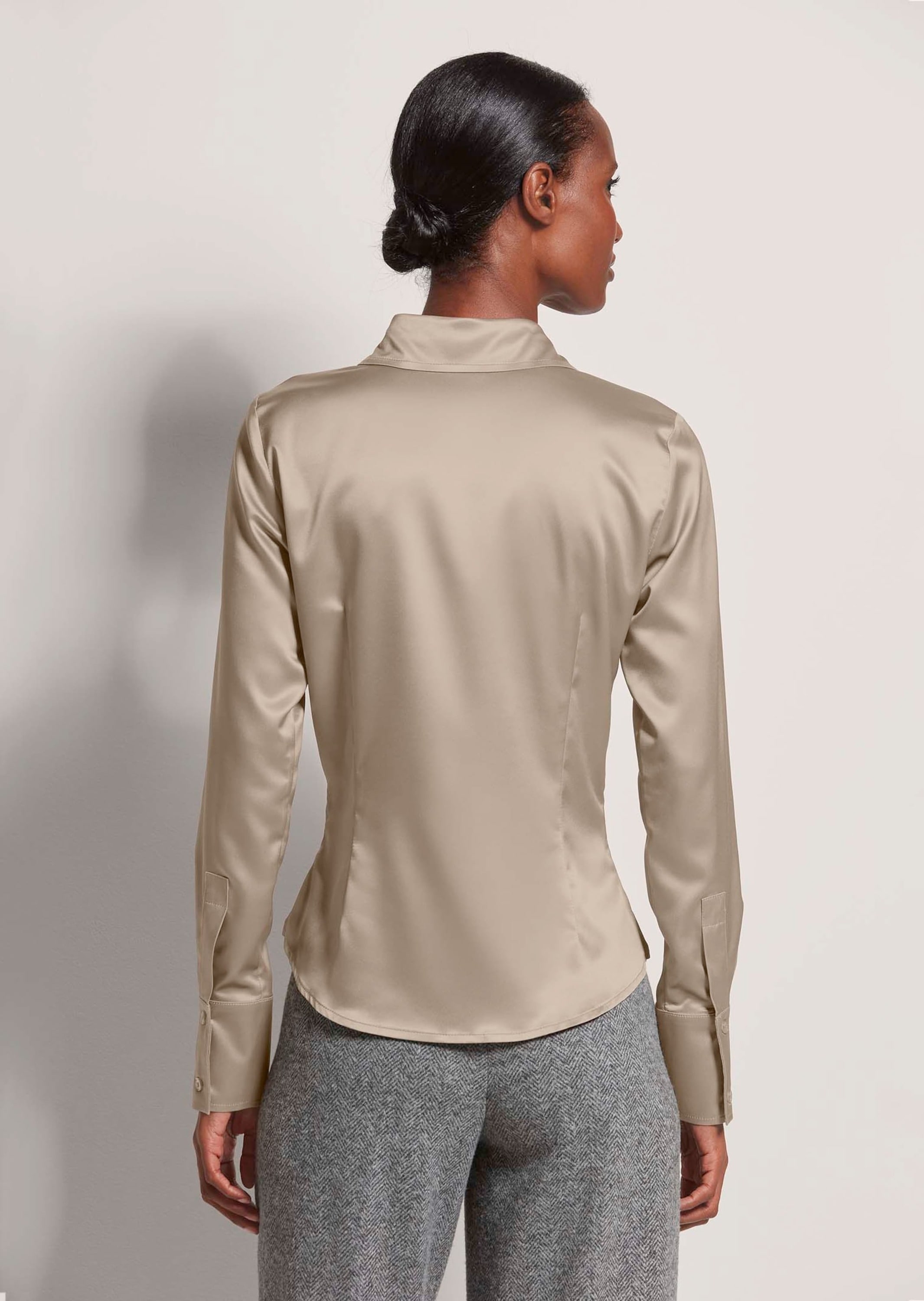 MADELEINE Hemdbluse »Bluse Hemdbluse mit glänzendem Finish«
