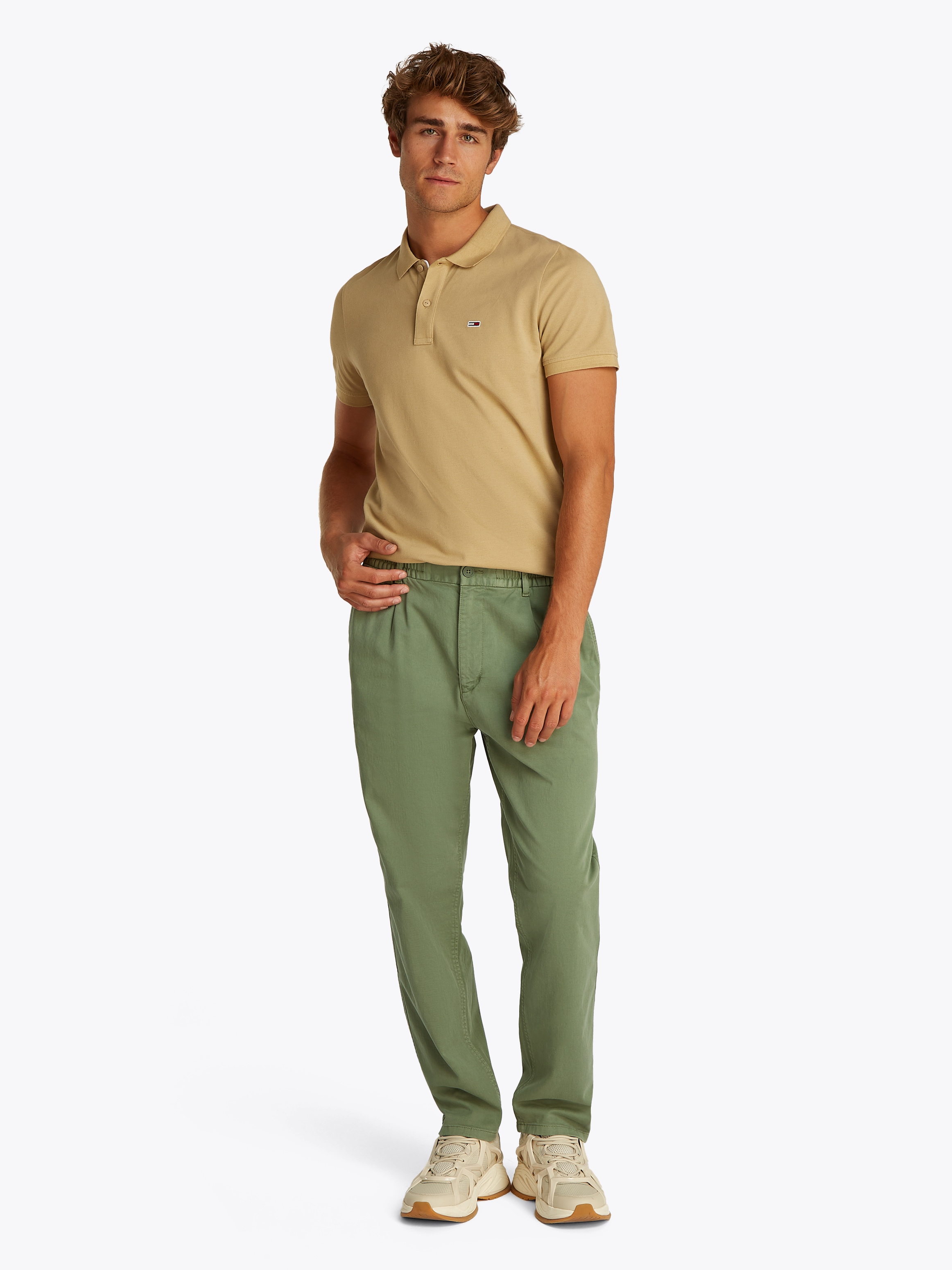 Tommy Jeans Chinohose »TJM CASUAL ELASTICATED PANT«, mit Bundfalten
