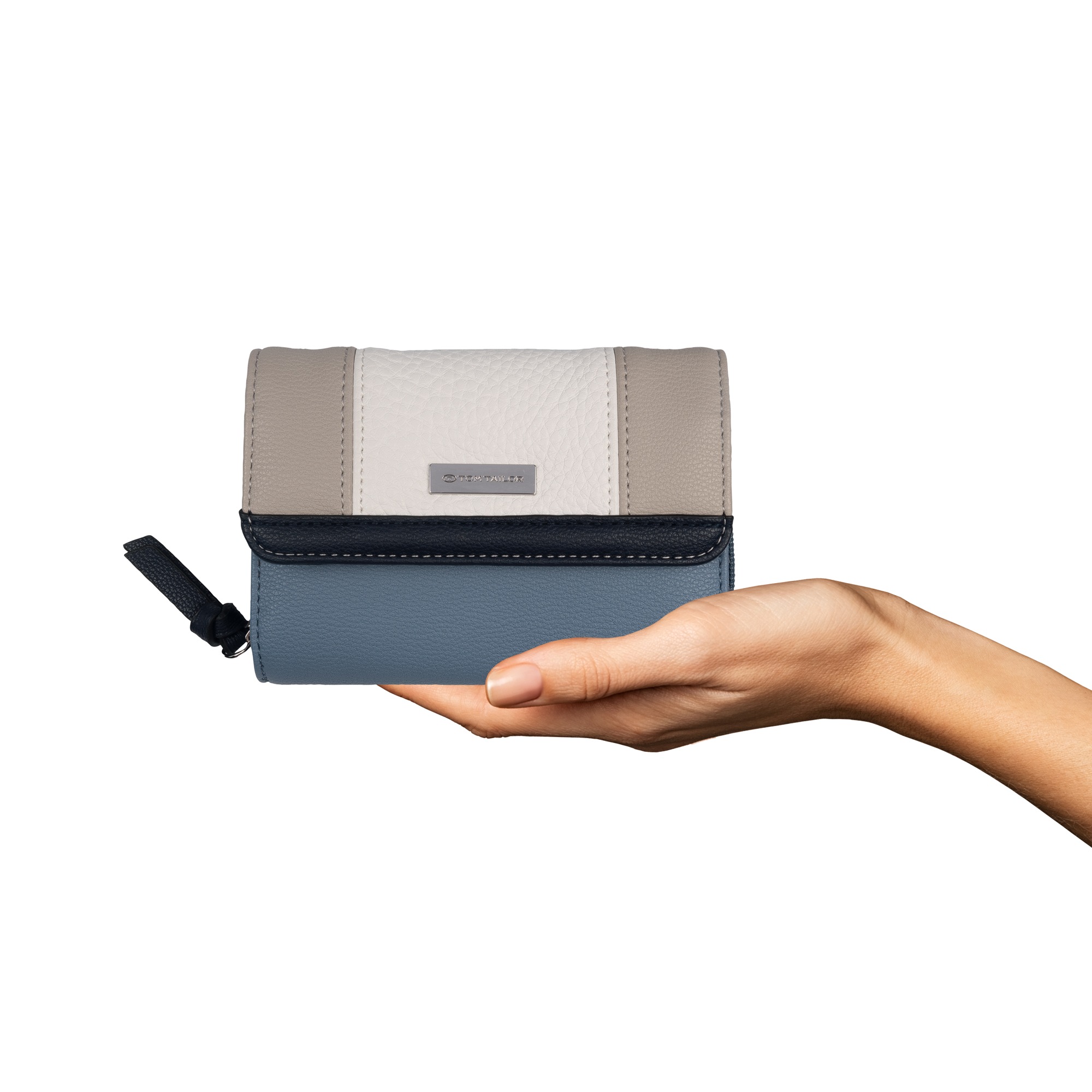 TOM TAILOR Geldbörse "Juna" aus soft genarbtem ledrigen Material mit glänze günstig online kaufen