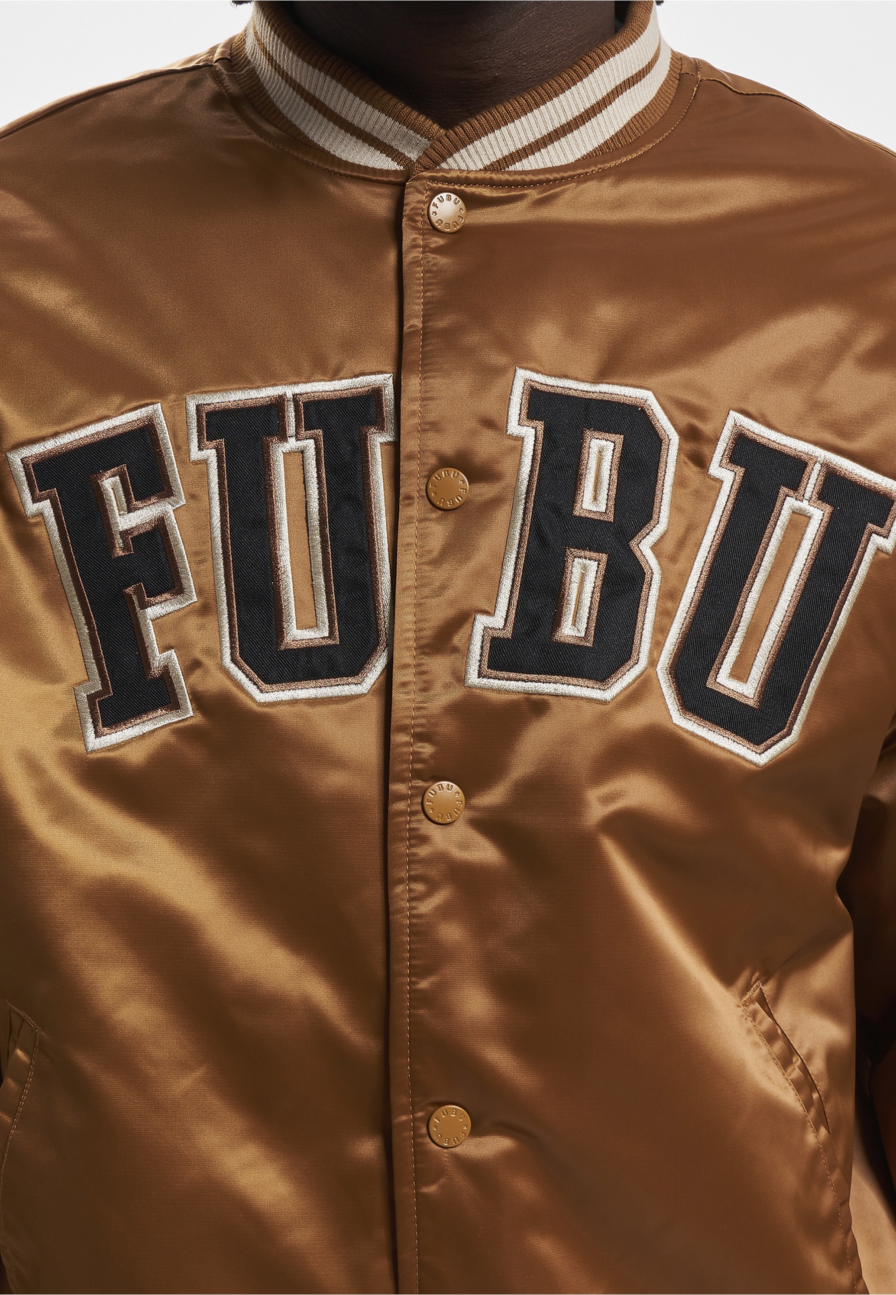 Fubu Bomberjacke »Fubu Herren FM233-001-1 FUBU College Satin Varsity Jacket« 1 Stk. tlg. ohne Kapuze