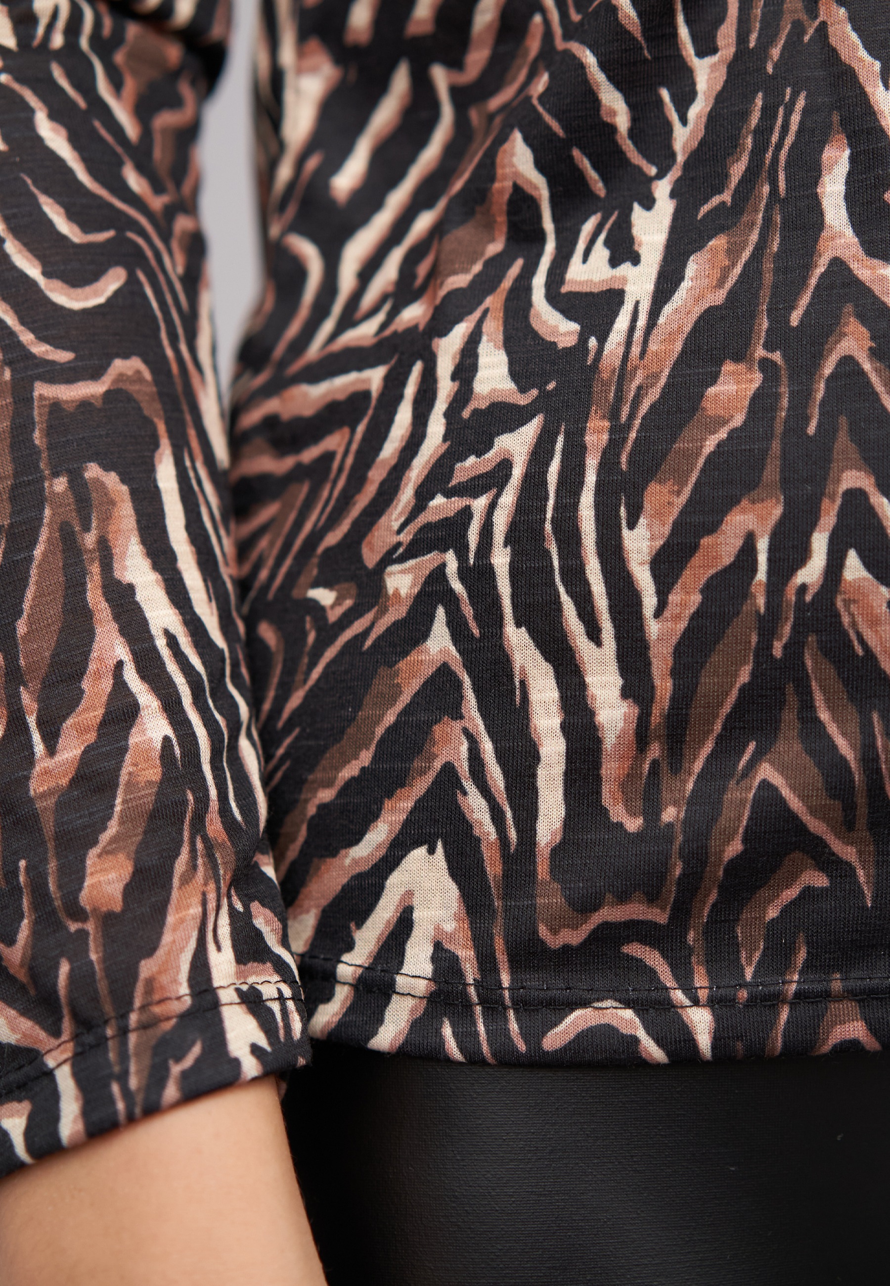 CLOUD 5IVE Longsleeve »CLOUD 5IVE Langarm Shirt Longsleeve mit Animal Print« 1 Stk.