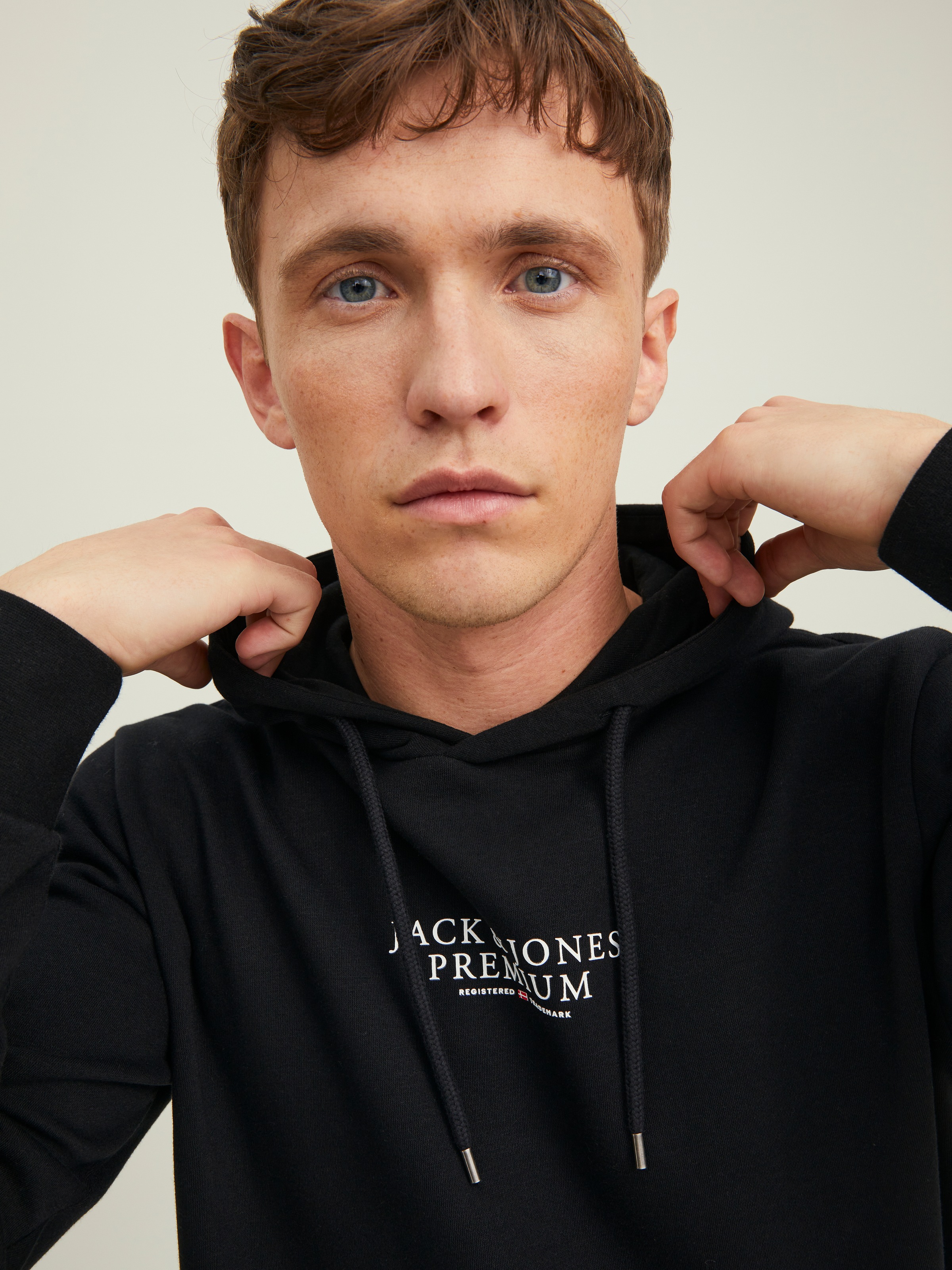 Kapuzensweatshirt JACK & JONES "JPRBLUARCHIE SWEAT HOOD NOOS", Herren, Gr. S, schwarz, angeraute Sweatware, Obermaterial: 70% Baumwolle, 30% Polyester, bedruckt, normal hüftlang, Rundhals, Sweatshirts 3