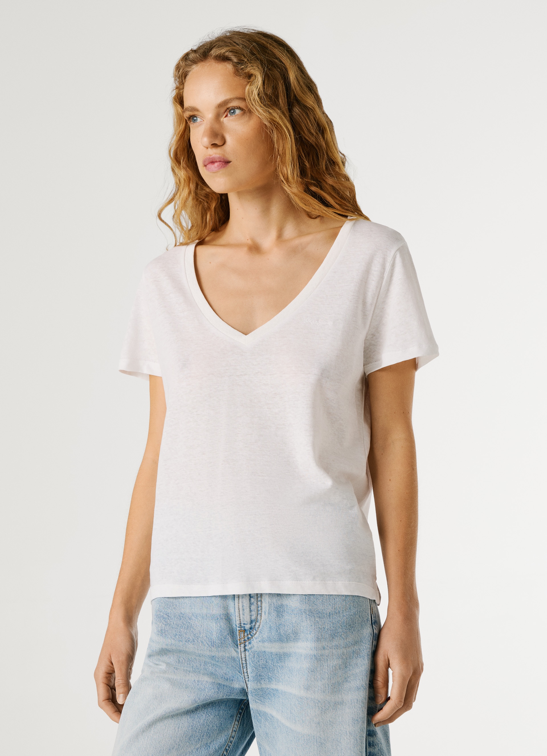 Pepe Jeans T-Shirt »MEGAN V-NECK« im Materialmix mit Leinen