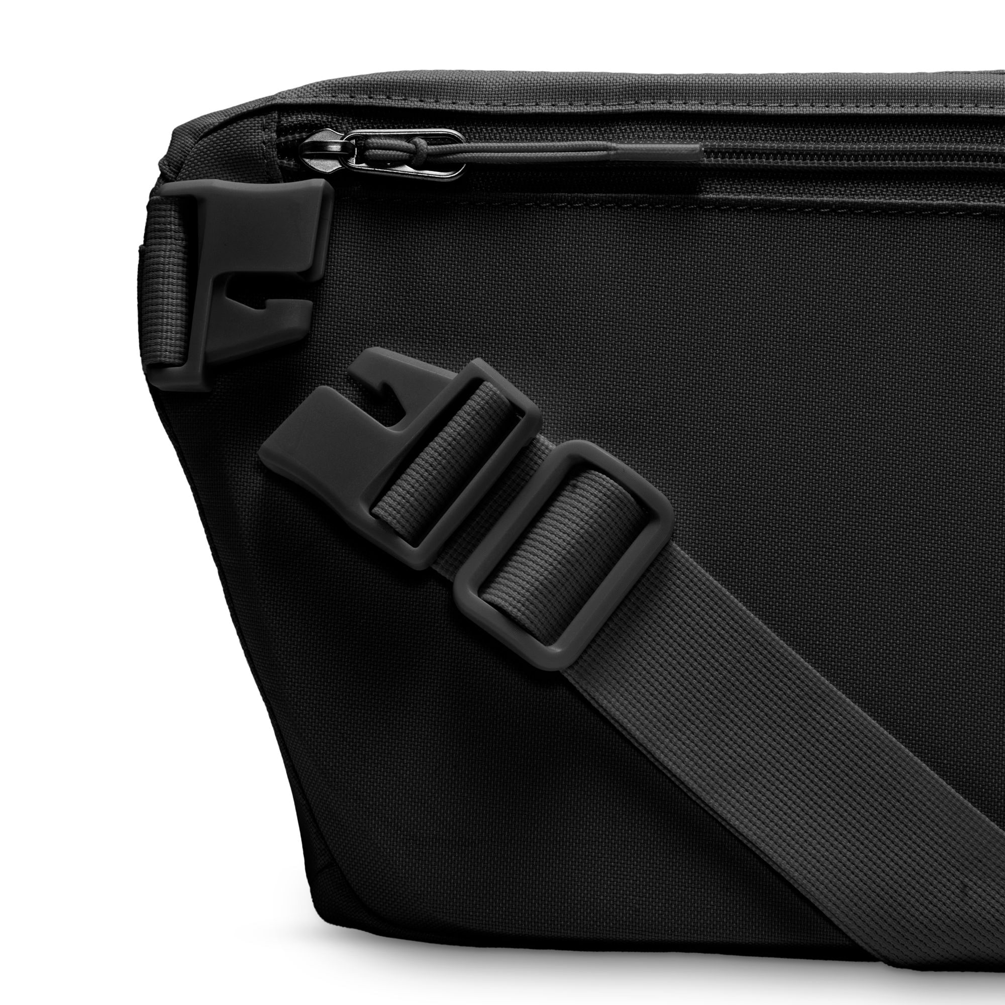 Nike Sporttasche »NK HERITAGE XL WAISTPACK« sportlicher Stil, für vielseitige Einsätze, aus Polyester