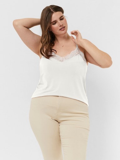 Vero Moda Curve Spitzentop "VMANA S/L LACE TOP GA NOOS CURVE"