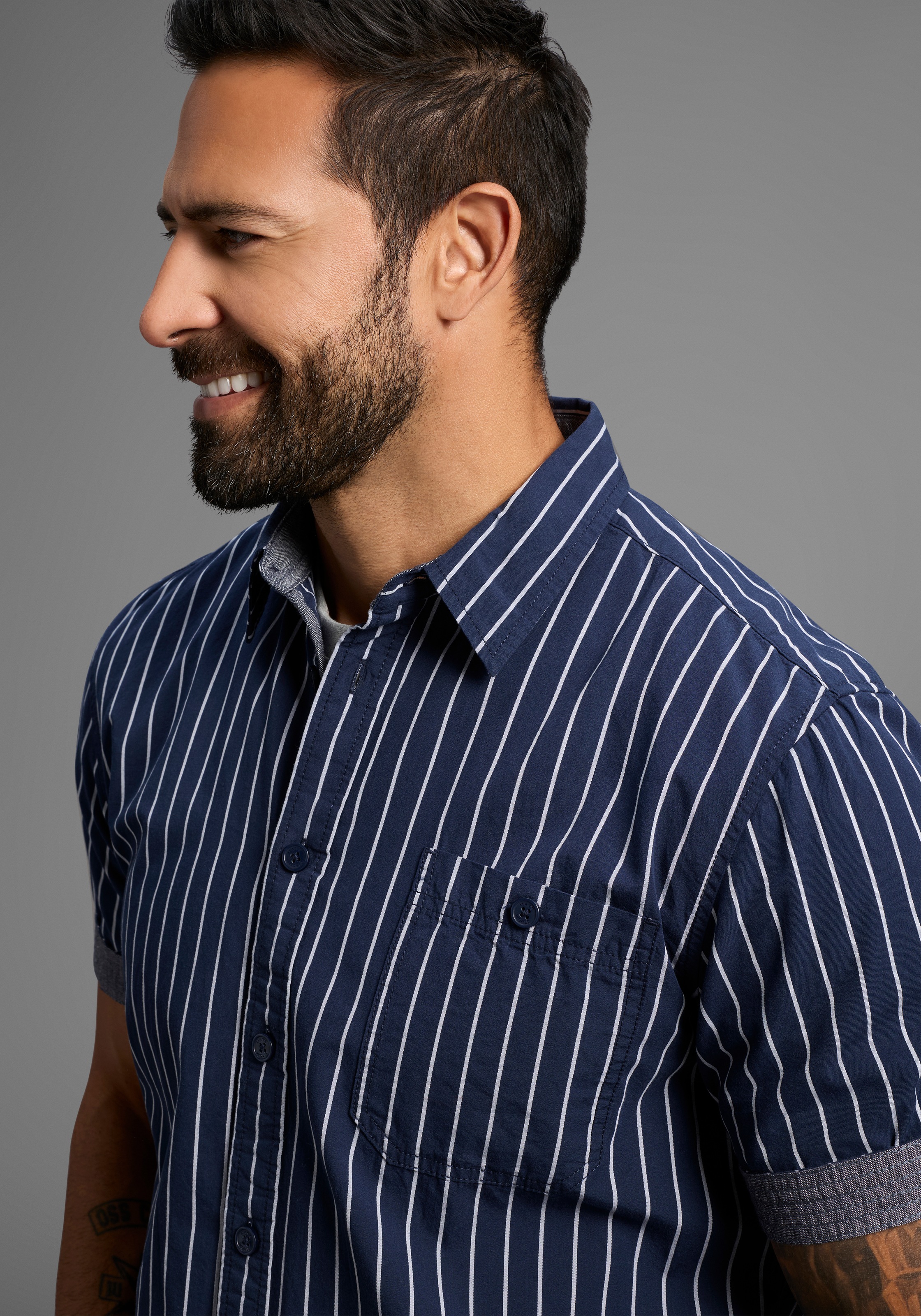 Thumbnail - Mans World Kurzarmhemd modern gestreift