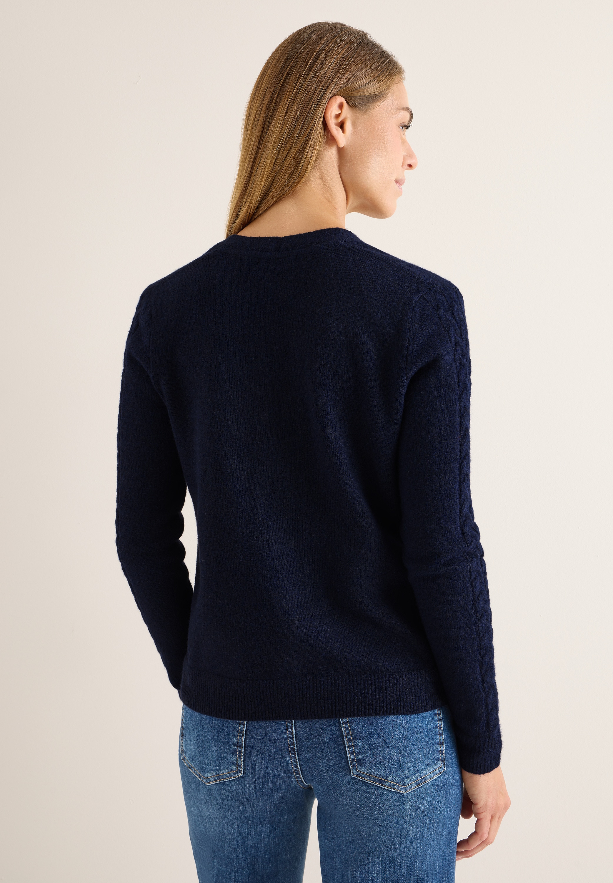 Cecil Cardigan, mit Knopfleiste