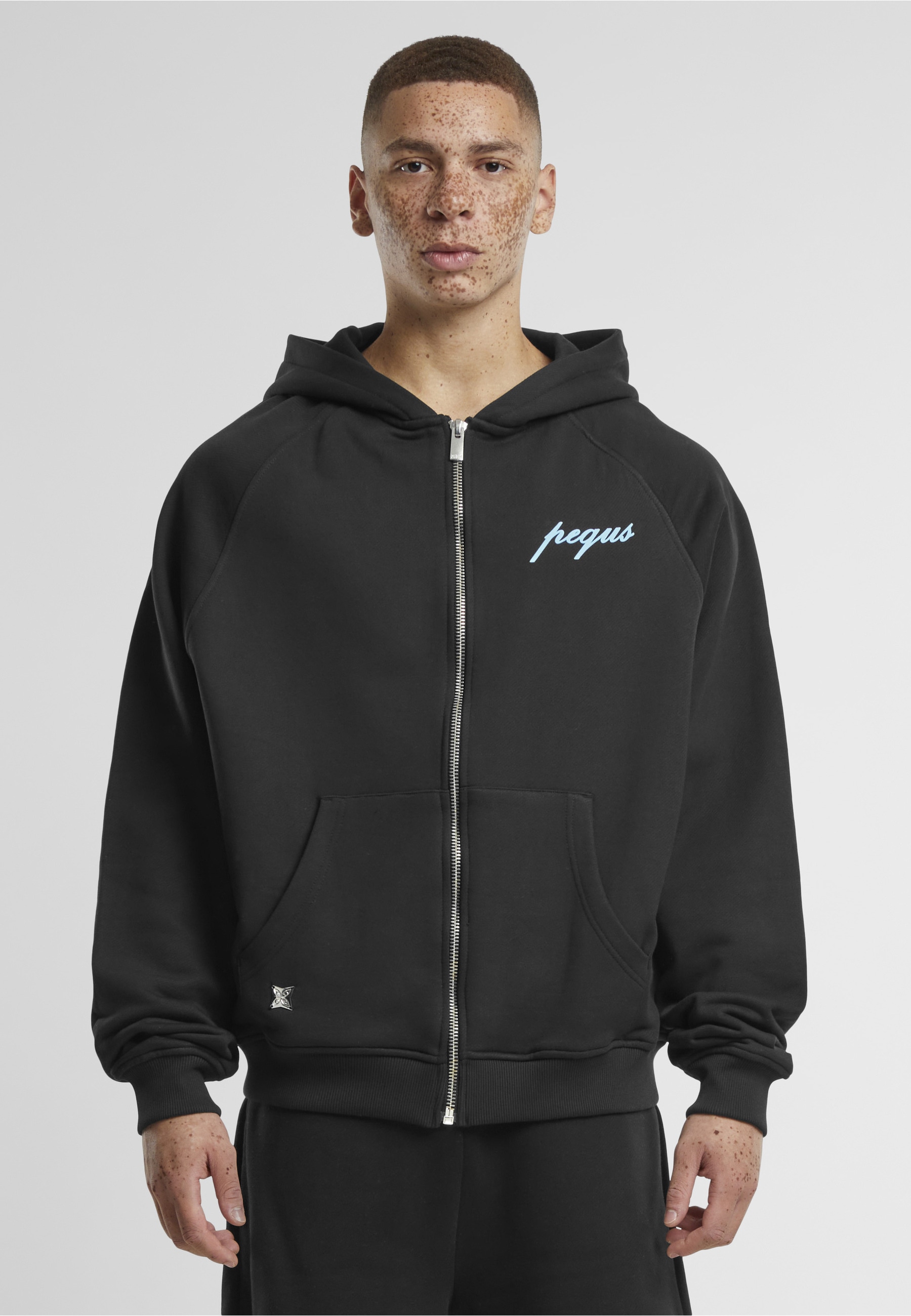 PEQUS Sweatjacke »PEQUS PEQUS A Paradise Beach Club Back Logo Zip-Hoodie«