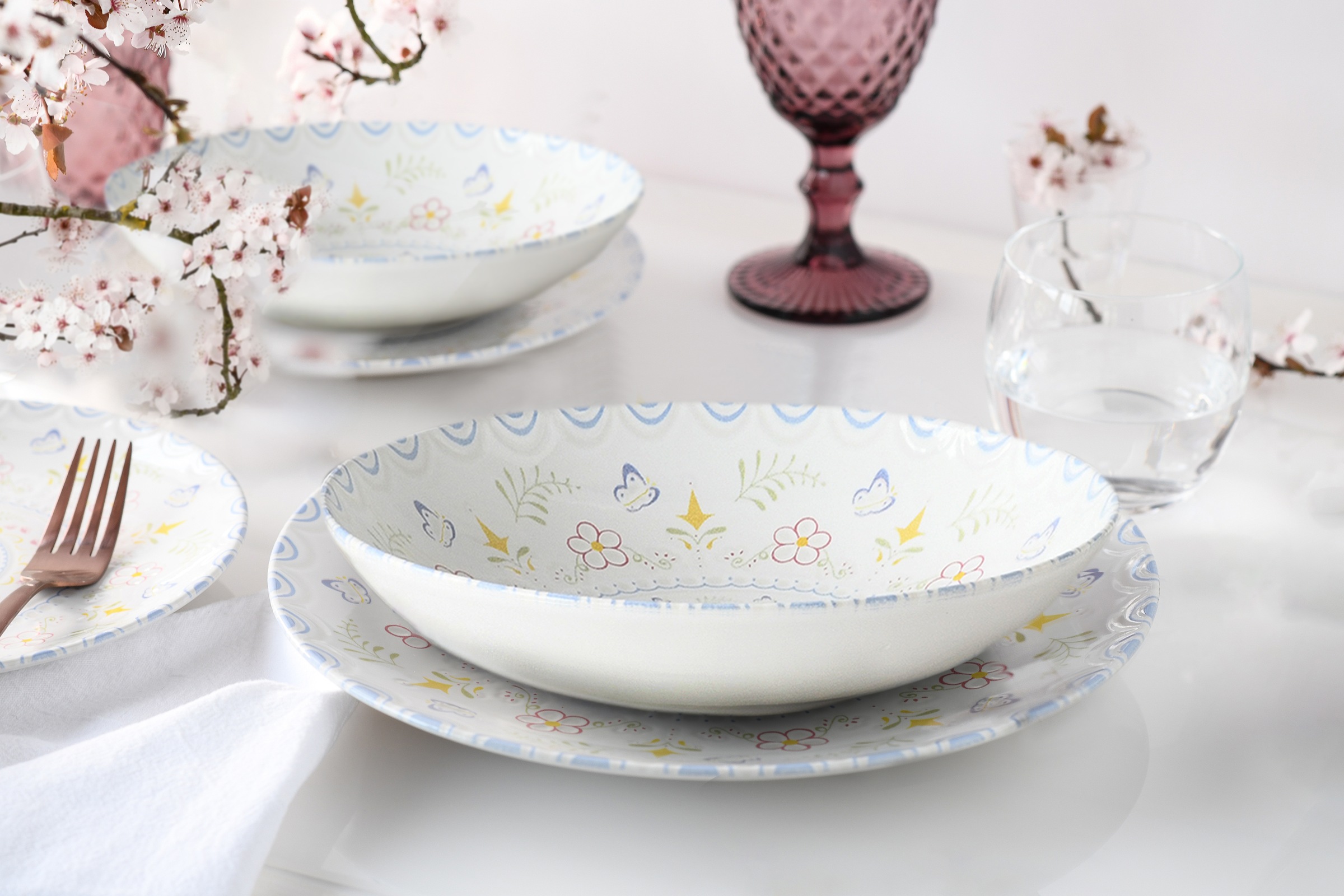CreaTable Teller-Set »Primavera Pastell, Tellerset 12-tlg.« Vollflächig dekoriert, Schmetterlingsmotive, Zarte Pastelltöne