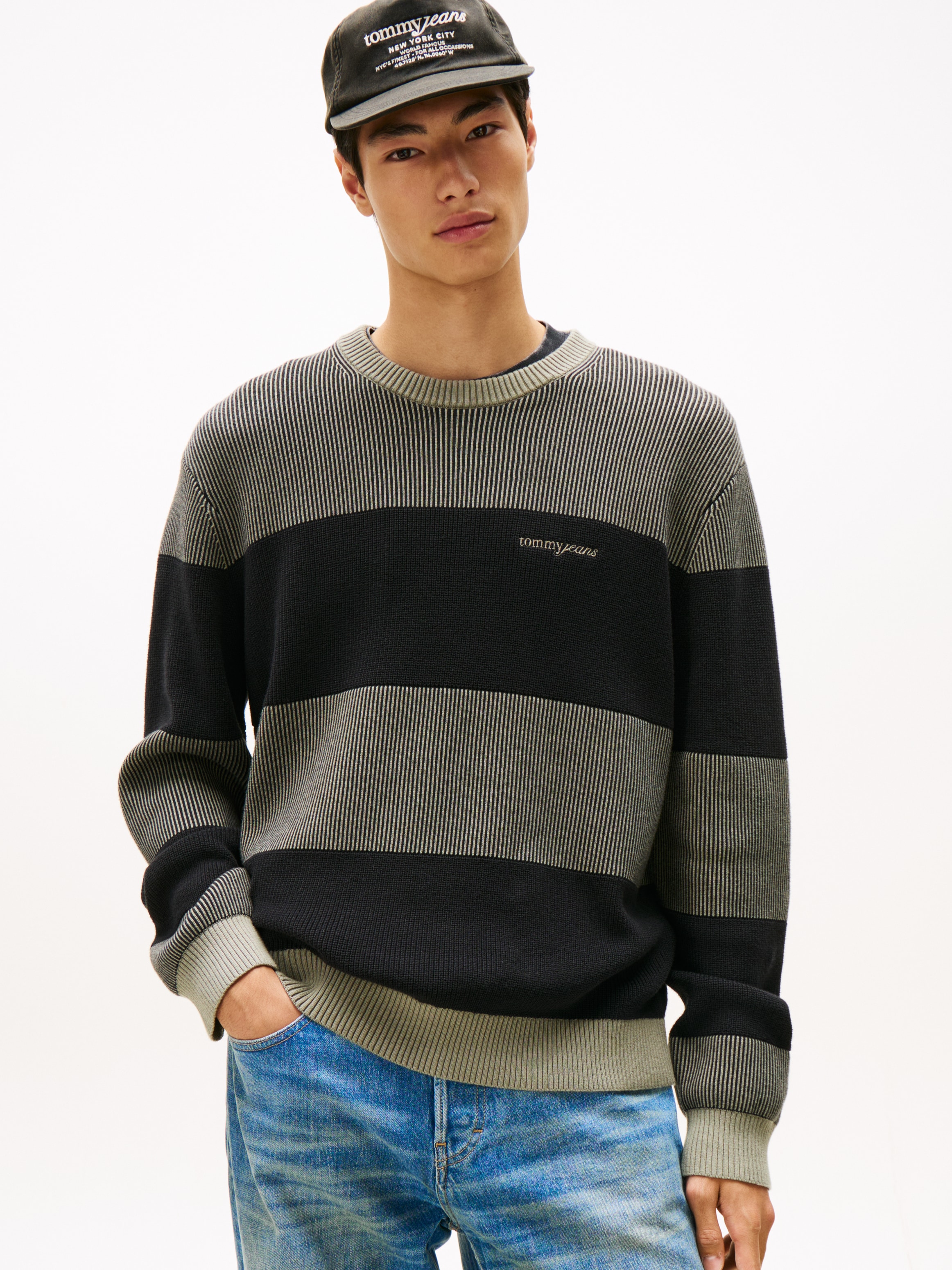 Tommy Jeans Sweatshirt "SCRIPT SWEAT", Regular fit mit Rundhalsausschnitt günstig online kaufen